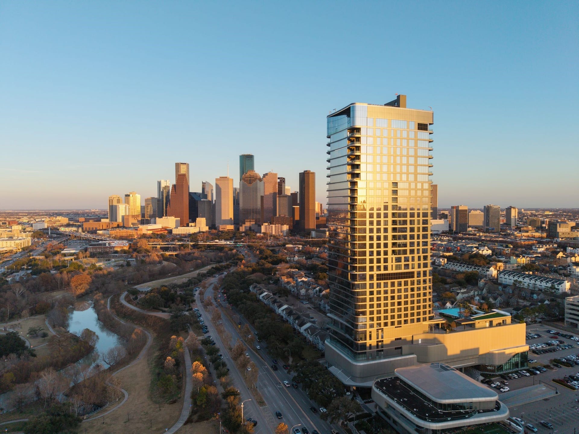 1711 Allen Parkway, #2403, Houston, TX 77019 1711 Allen Parkway, #2403, Houston, TX 77019