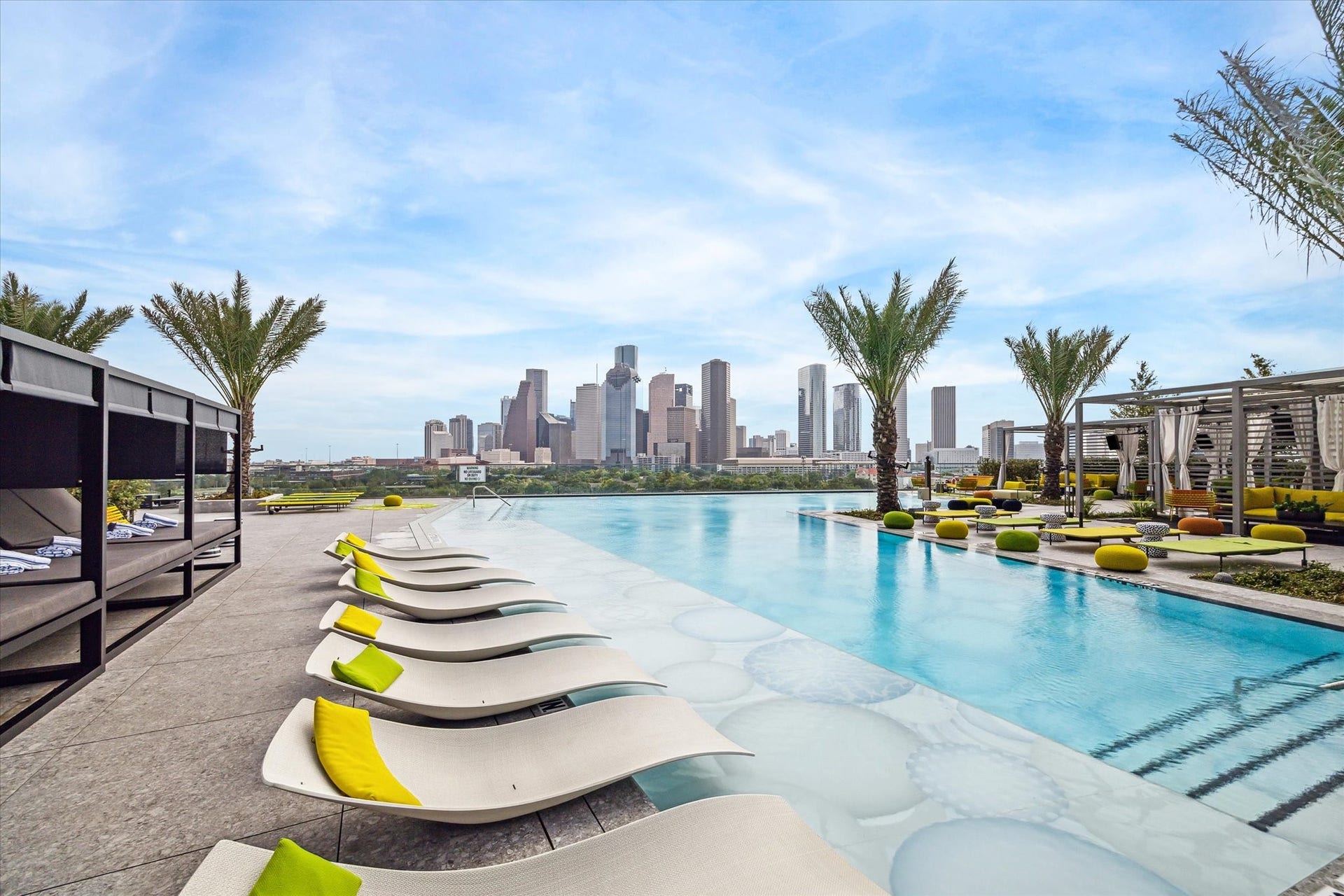 1711 Allen Parkway, #2403, Houston, TX 77019 1711 Allen Parkway, #2403, Houston, TX 77019