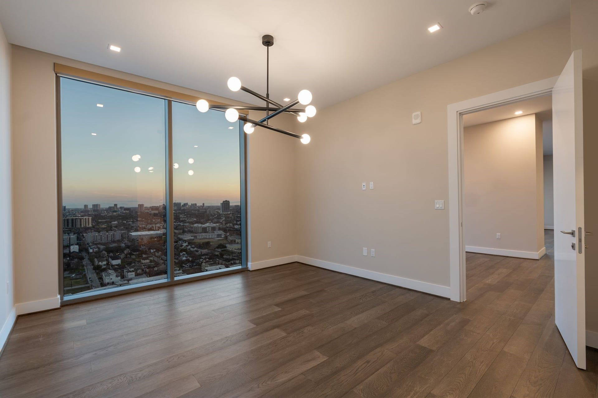 1711 Allen Parkway, #2403, Houston, TX 77019 1711 Allen Parkway, #2403, Houston, TX 77019