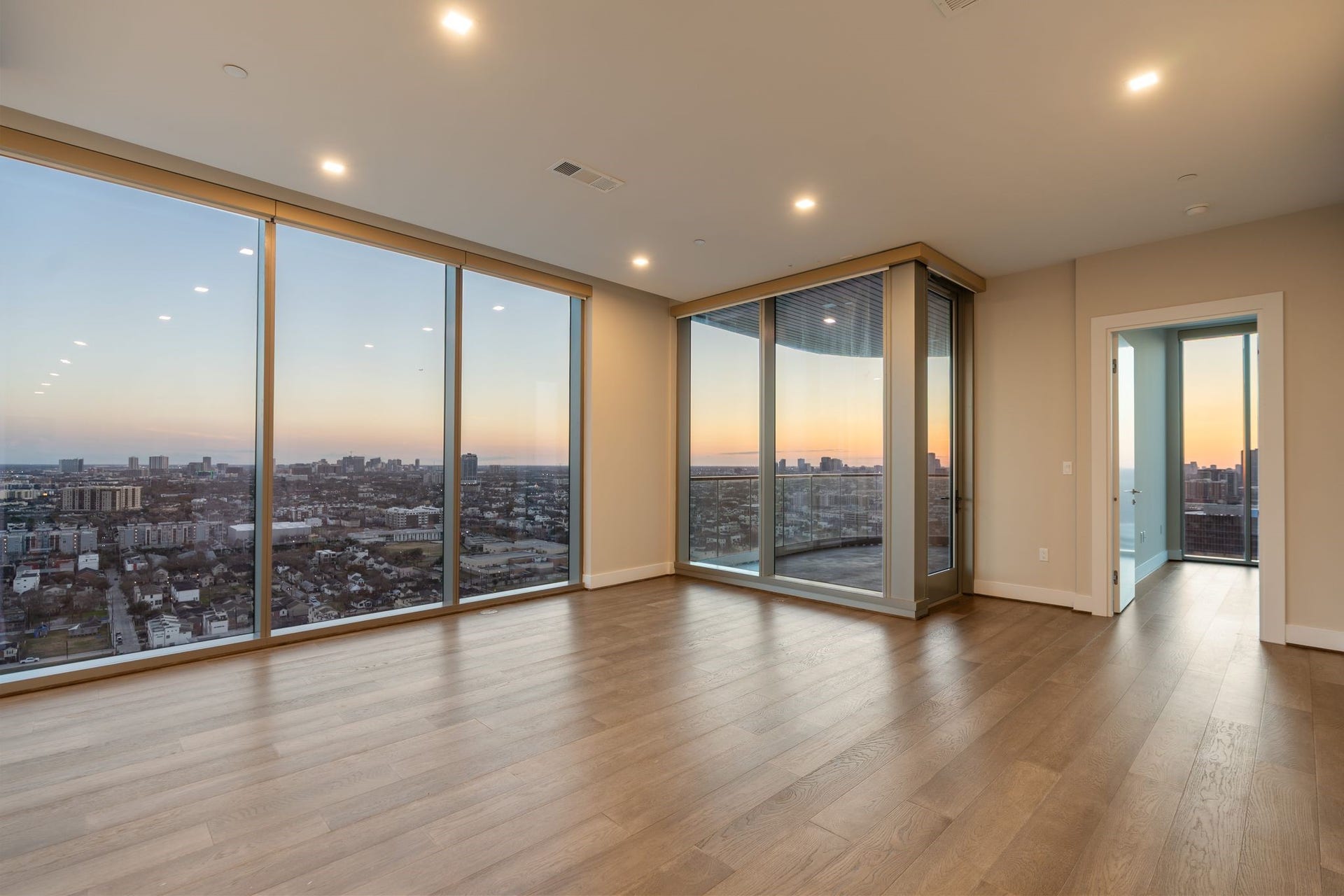 1711 Allen Parkway, #2403, Houston, TX 77019 1711 Allen Parkway, #2403, Houston, TX 77019