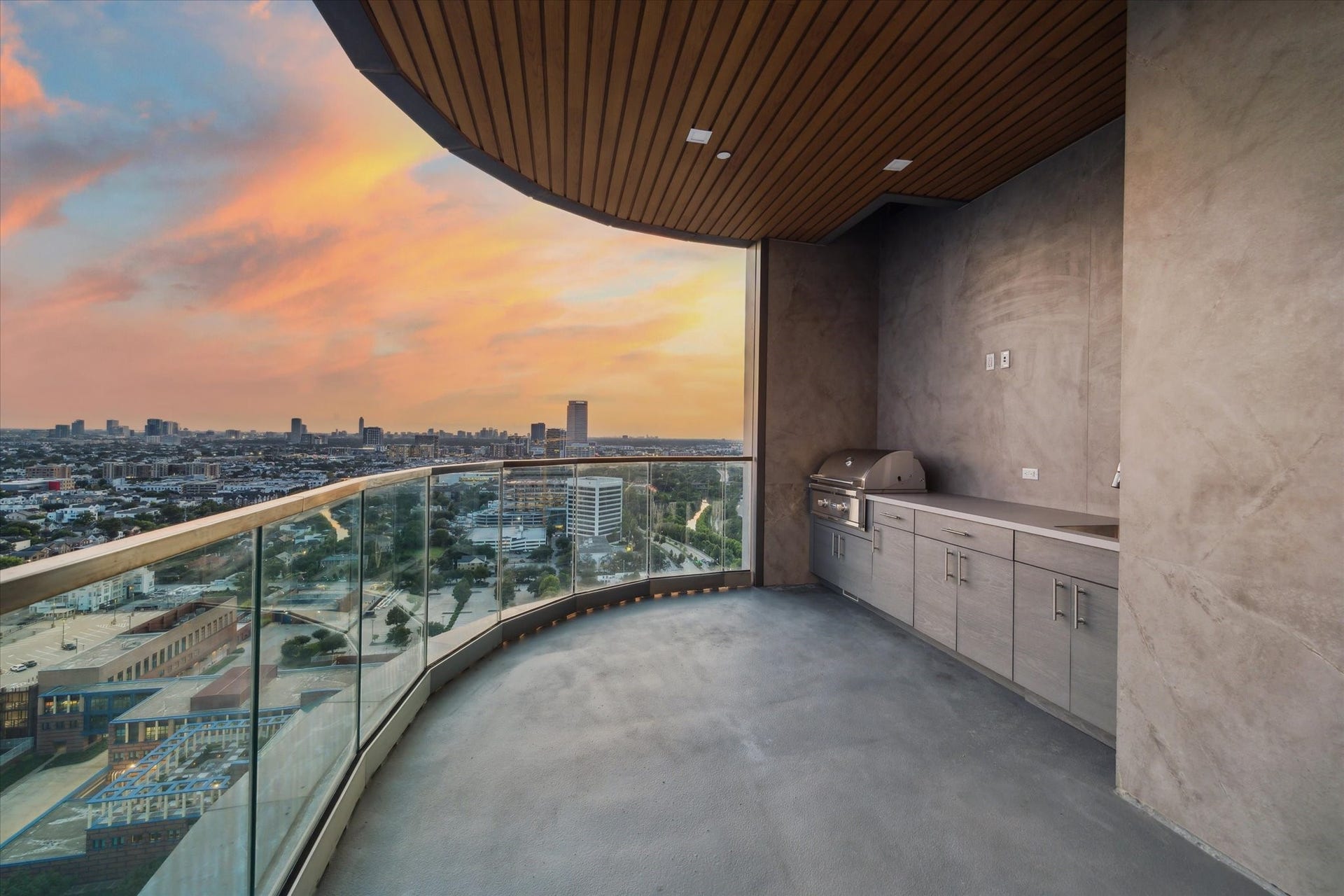 1711 Allen Parkway, #2403, Houston, TX 77019 1711 Allen Parkway, #2403, Houston, TX 77019