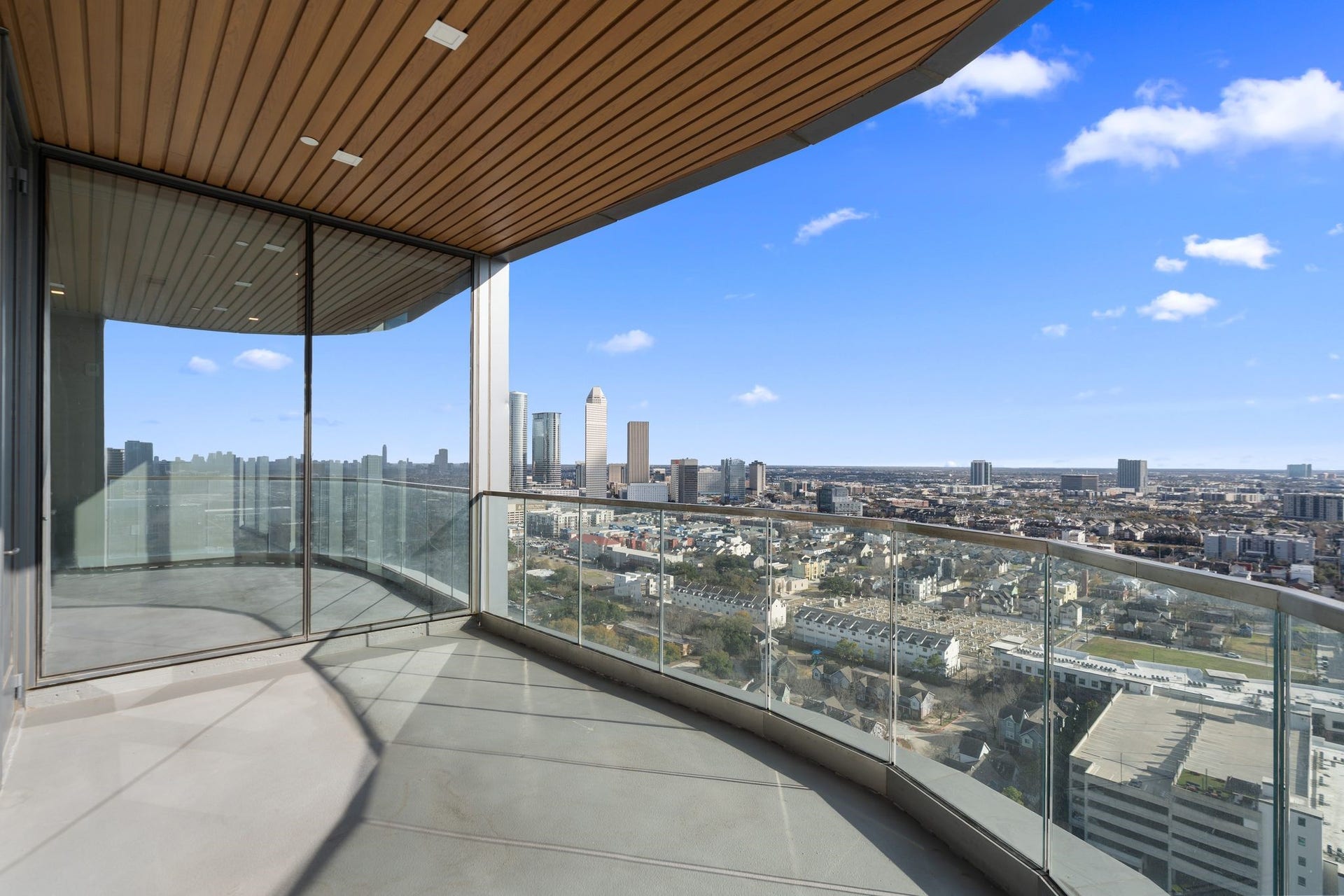 1711 Allen Parkway, #2403, Houston, TX 77019 1711 Allen Parkway, #2403, Houston, TX 77019