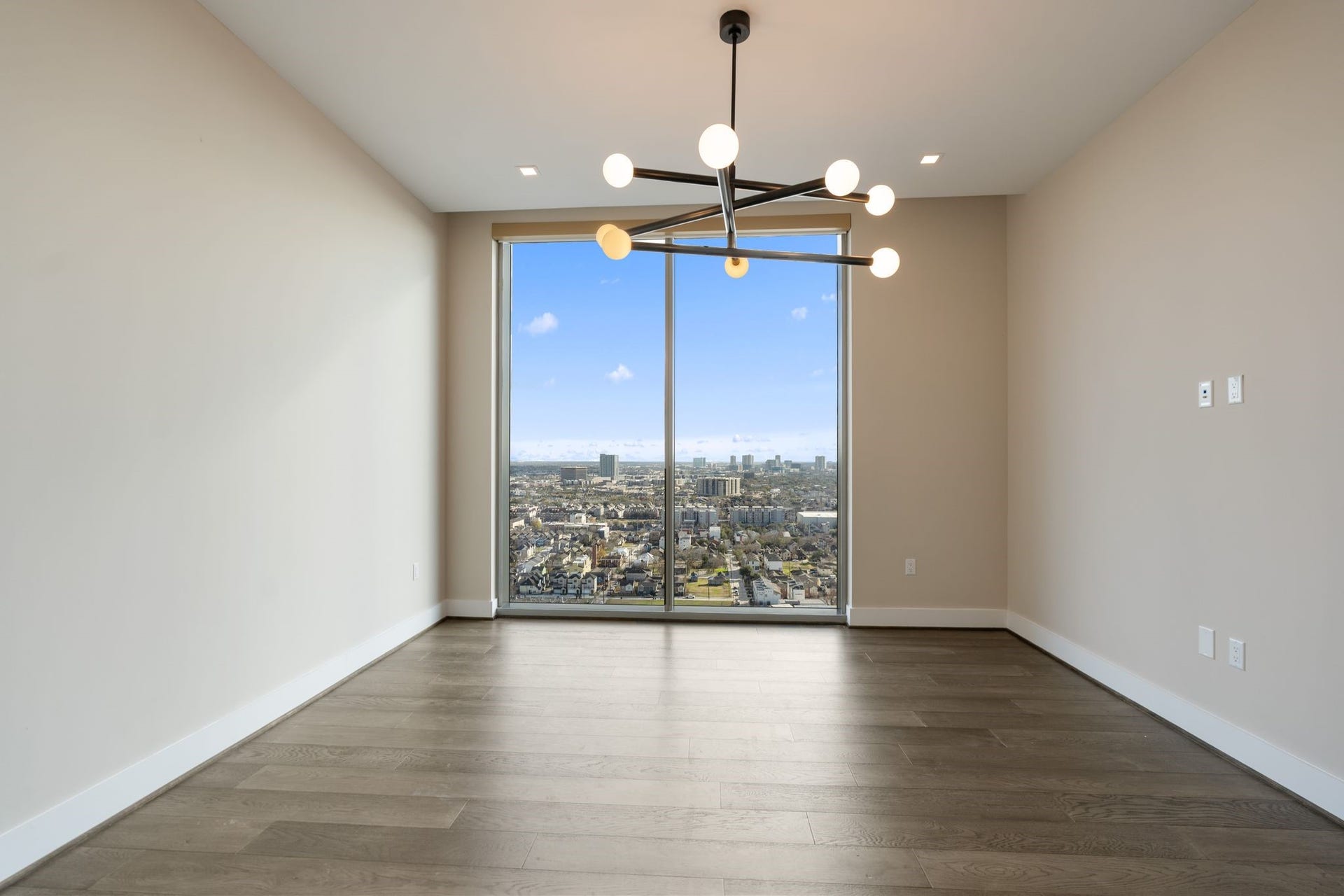 1711 Allen Parkway, #2403, Houston, TX 77019 1711 Allen Parkway, #2403, Houston, TX 77019