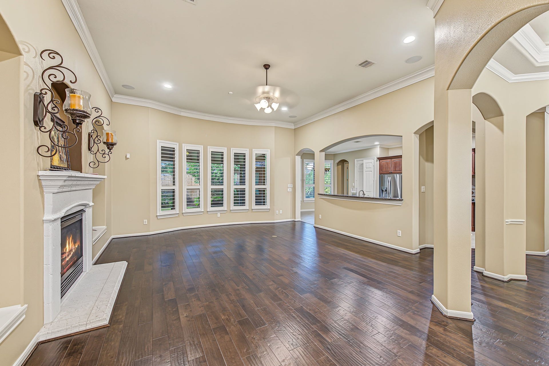12619 Mossy Ledge Drive, Tomball, TX 77377 Family