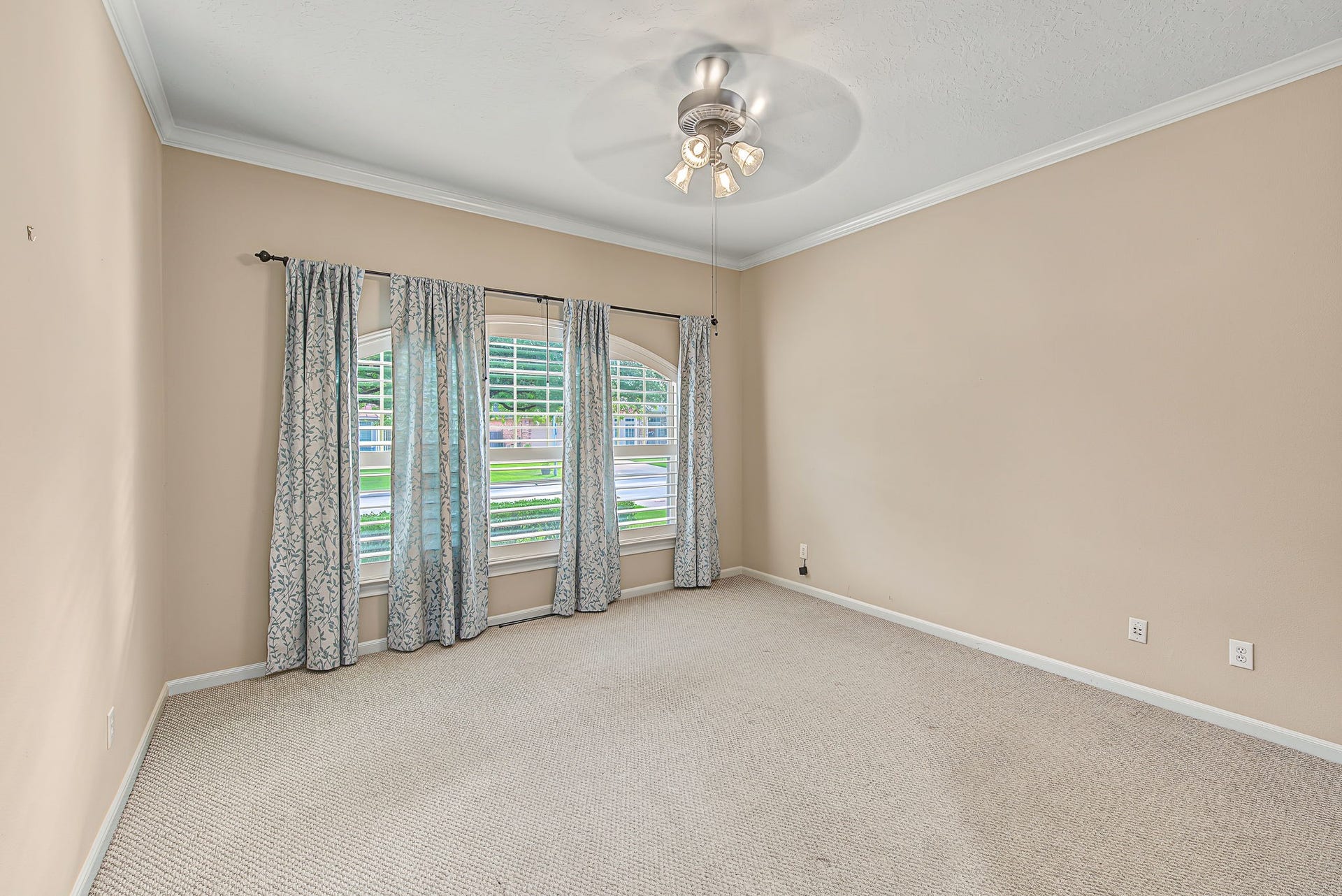 12619 Mossy Ledge Drive, Tomball, TX 77377 Bedroom