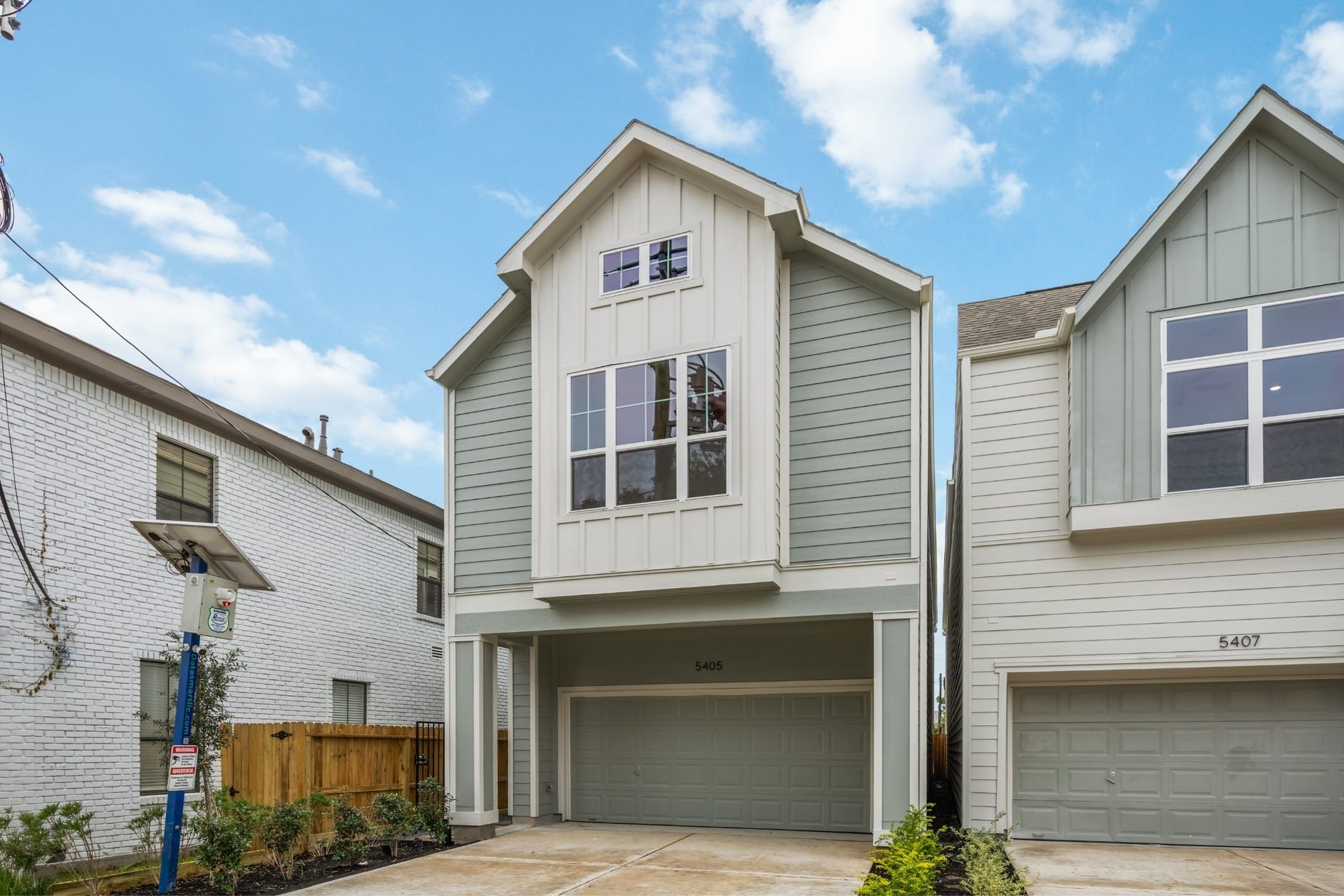 5405 Nolda Street, Houston, TX 77007 Welcome Home: Imagine coming home to a space that reflects thoughtful craftsmanship, timeless design, and impeccable quality.