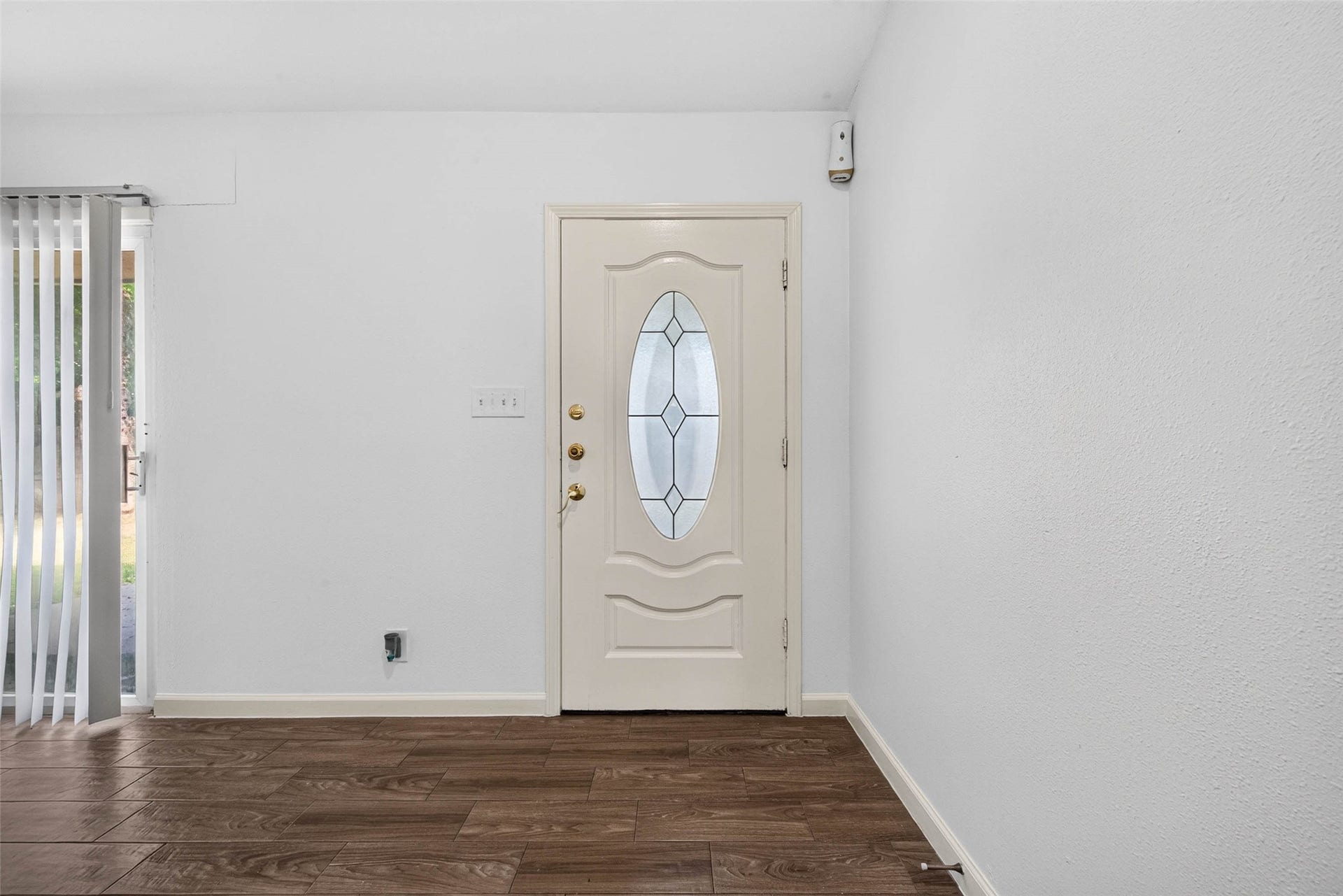 6518 Birdwood Road, Houston, TX 77074 6518 Birdwood Road, Houston, TX 77074