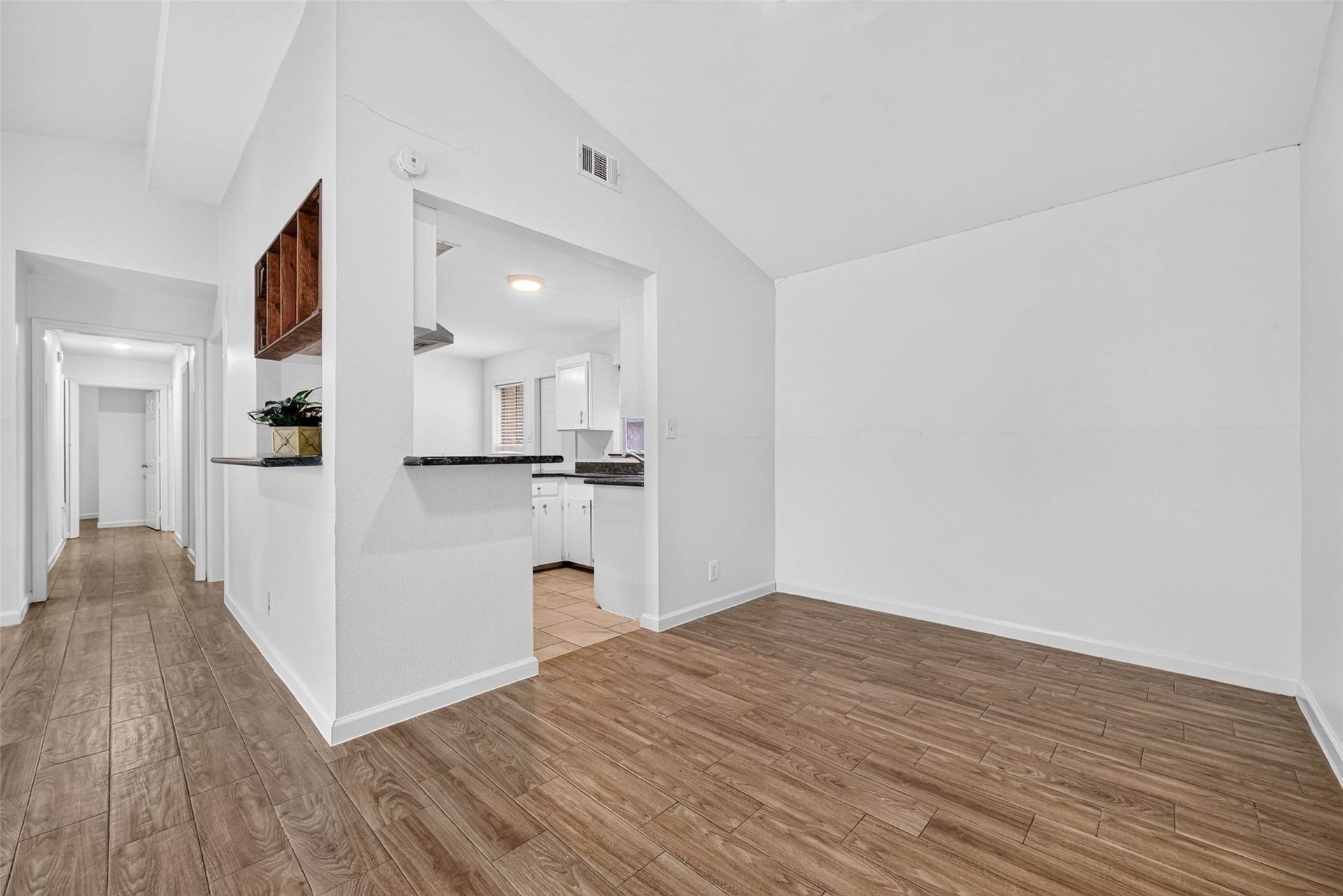 6518 Birdwood Road, Houston, TX 77074 6518 Birdwood Road, Houston, TX 77074