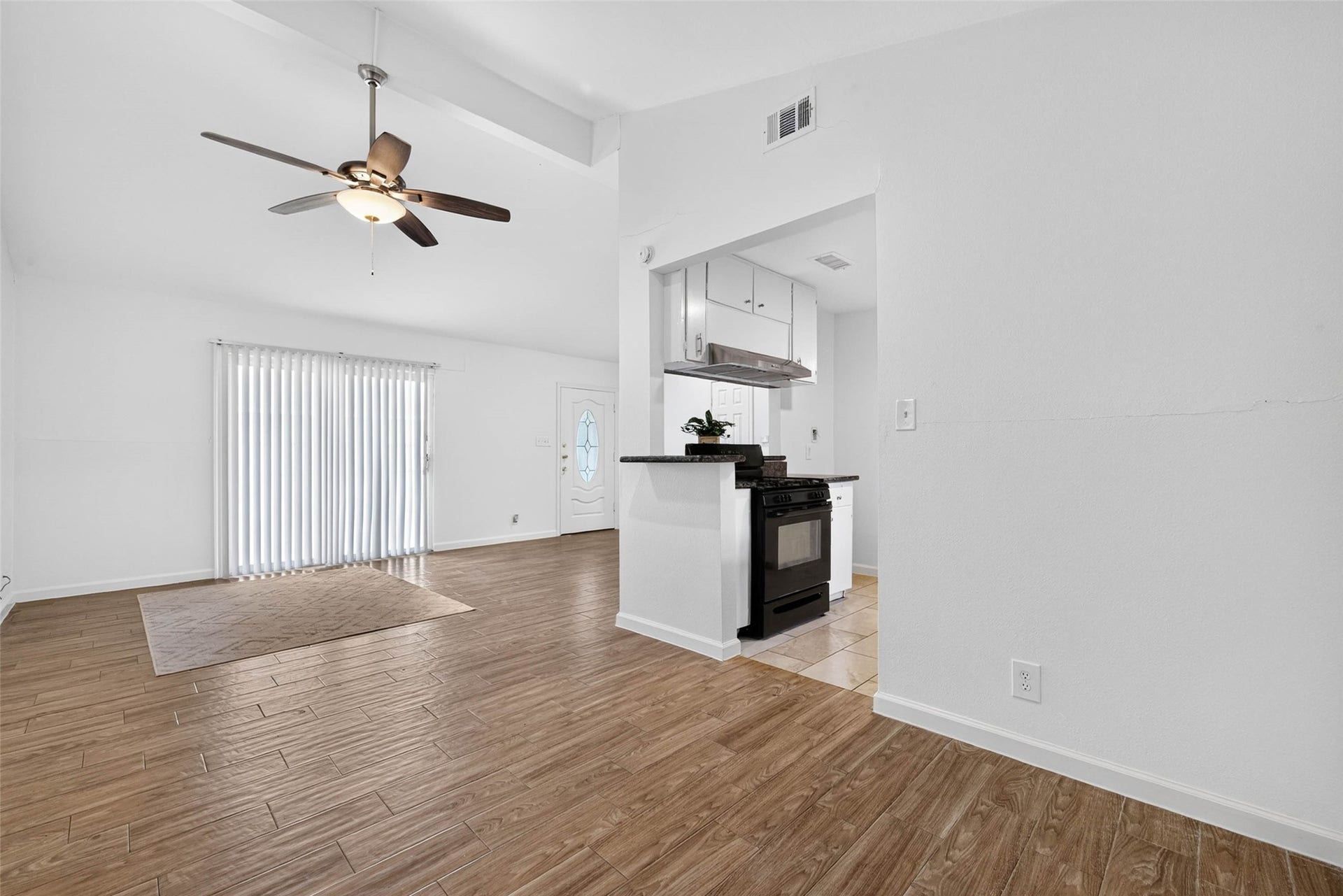 6518 Birdwood Road, Houston, TX 77074 6518 Birdwood Road, Houston, TX 77074