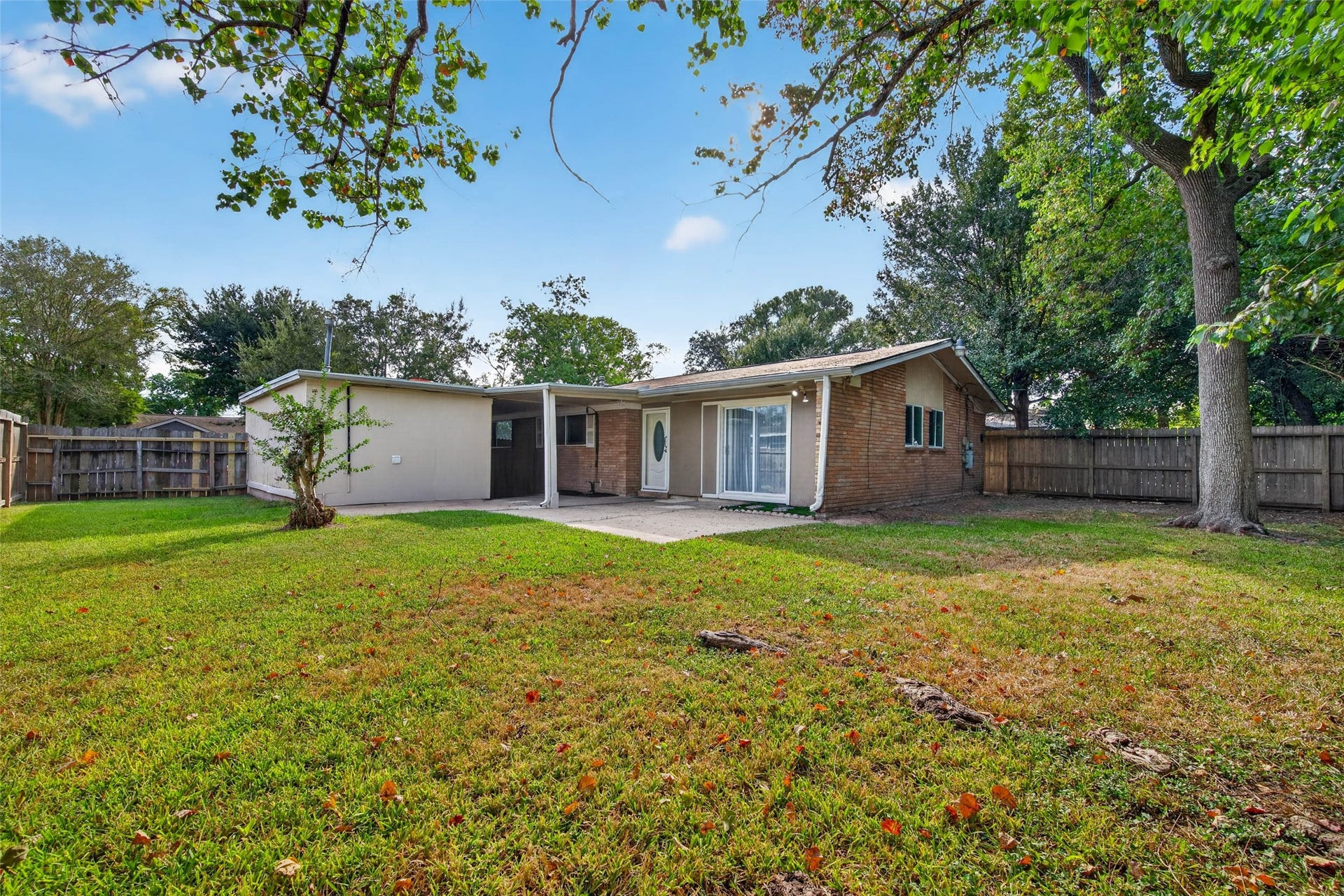 6518 Birdwood Road, Houston, TX 77074 6518 Birdwood Road, Houston, TX 77074