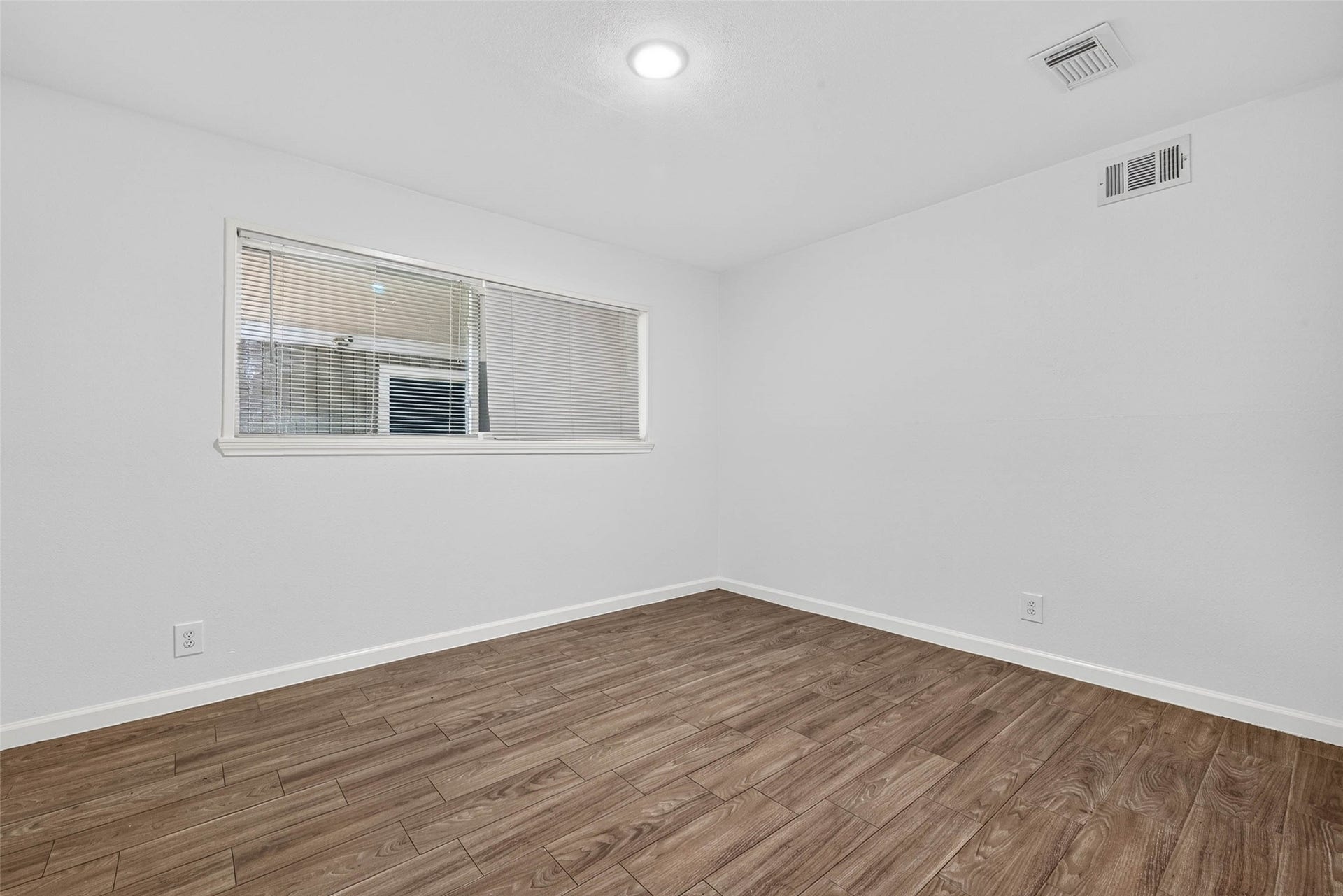 6518 Birdwood Road, Houston, TX 77074 6518 Birdwood Road, Houston, TX 77074