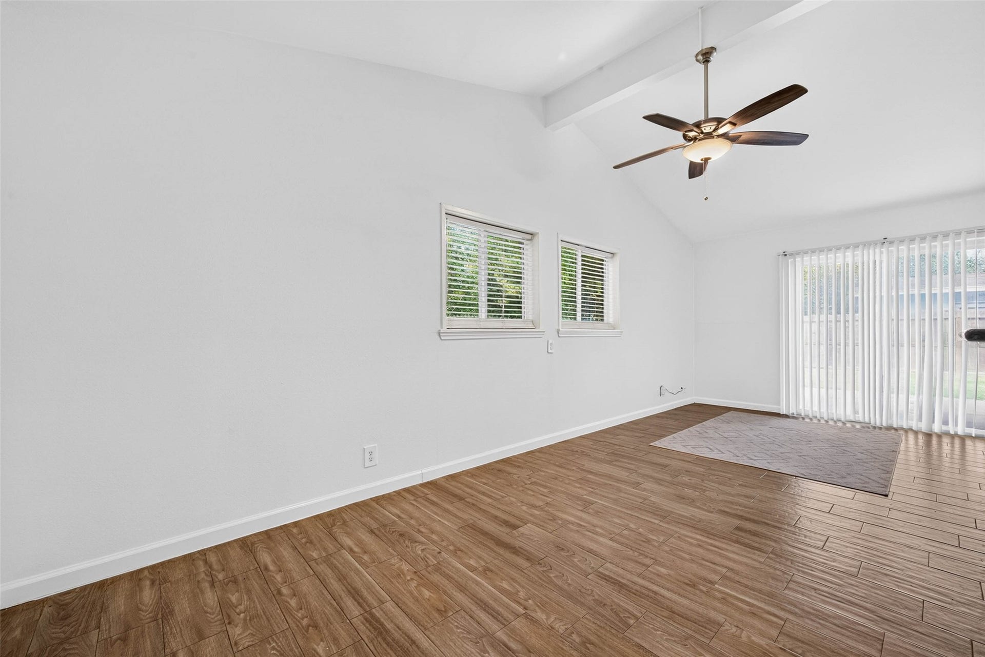 6518 Birdwood Road, Houston, TX 77074 6518 Birdwood Road, Houston, TX 77074