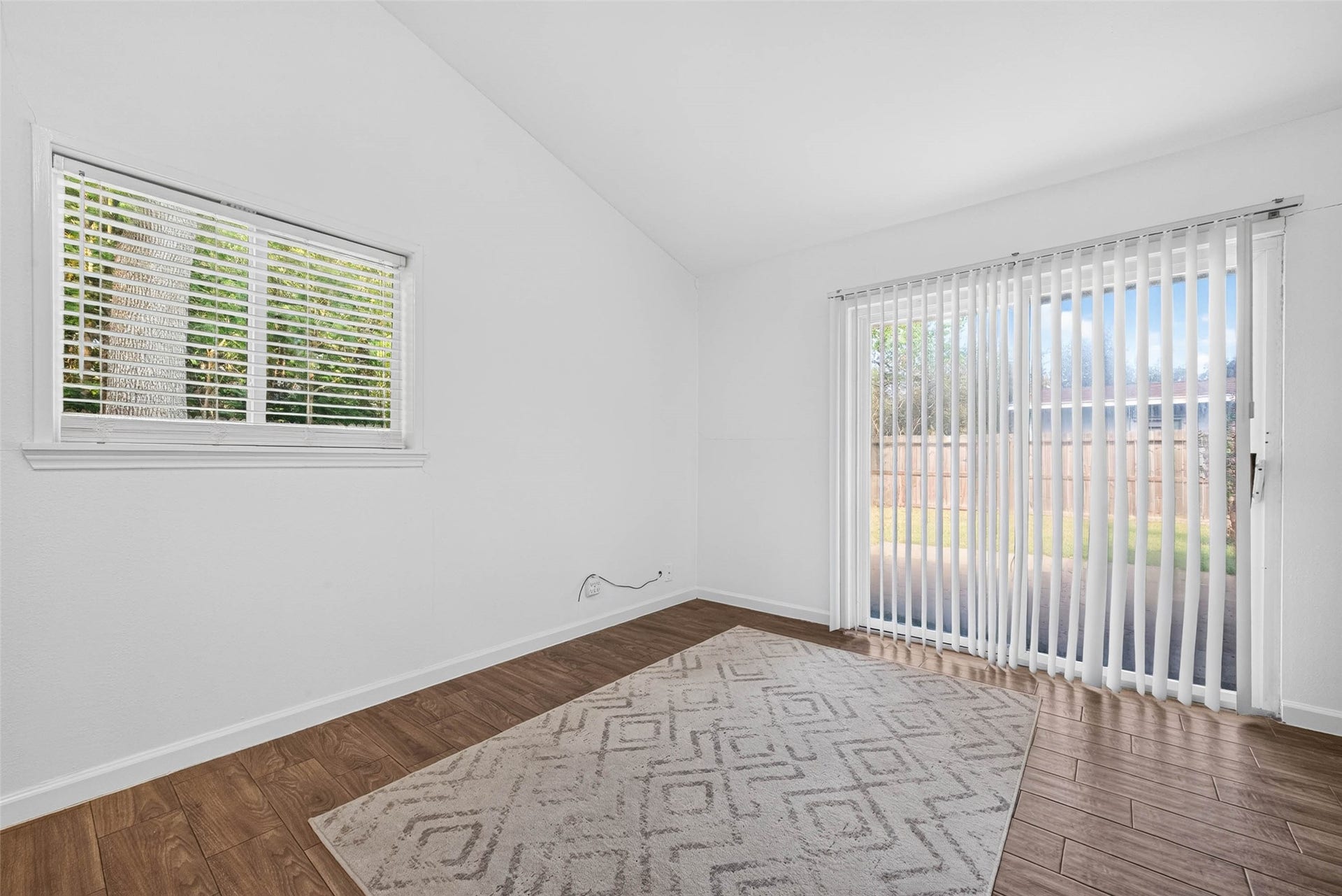 6518 Birdwood Road, Houston, TX 77074 6518 Birdwood Road, Houston, TX 77074