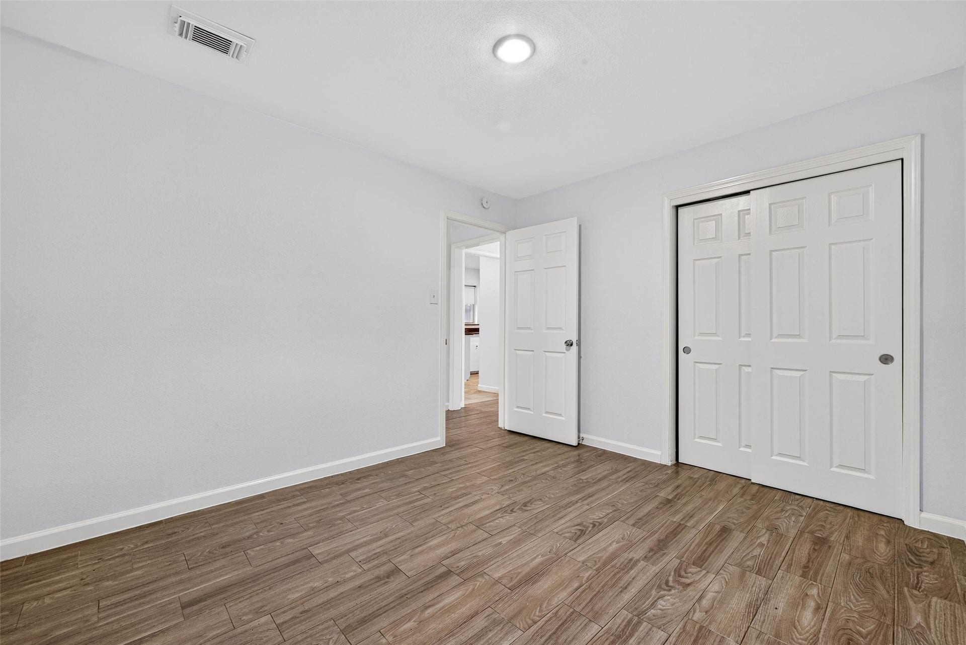 6518 Birdwood Road, Houston, TX 77074 6518 Birdwood Road, Houston, TX 77074