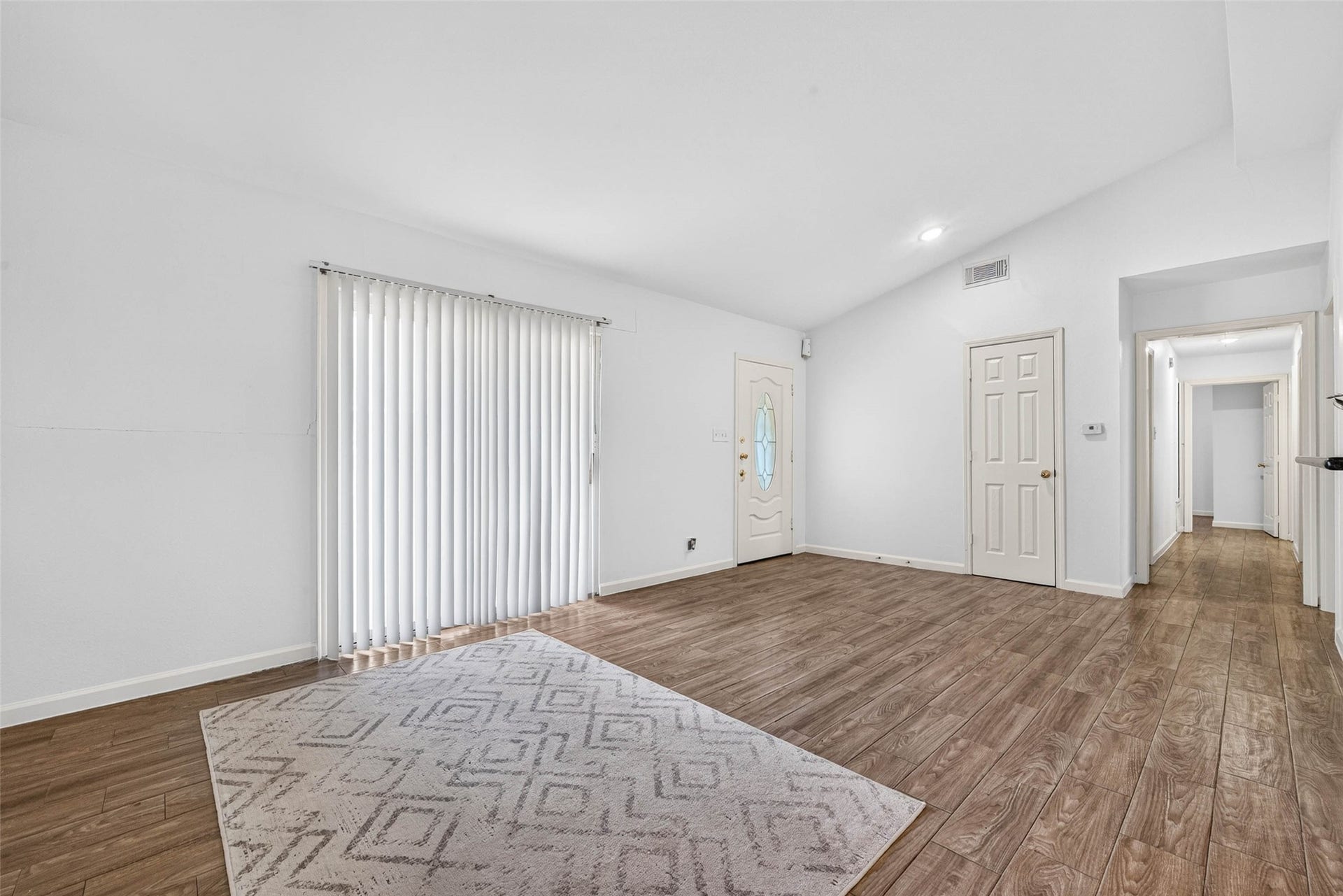 6518 Birdwood Road, Houston, TX 77074 6518 Birdwood Road, Houston, TX 77074