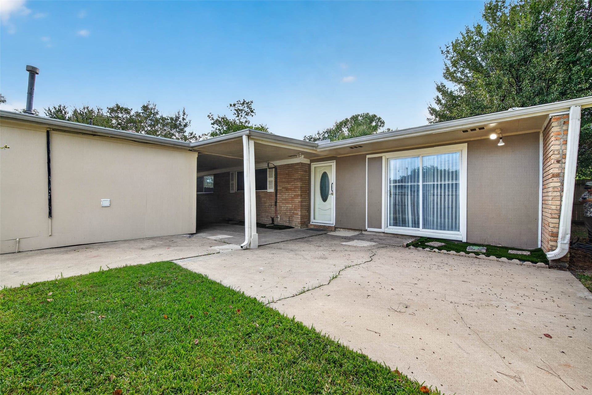 6518 Birdwood Road, Houston, TX 77074 6518 Birdwood Road, Houston, TX 77074