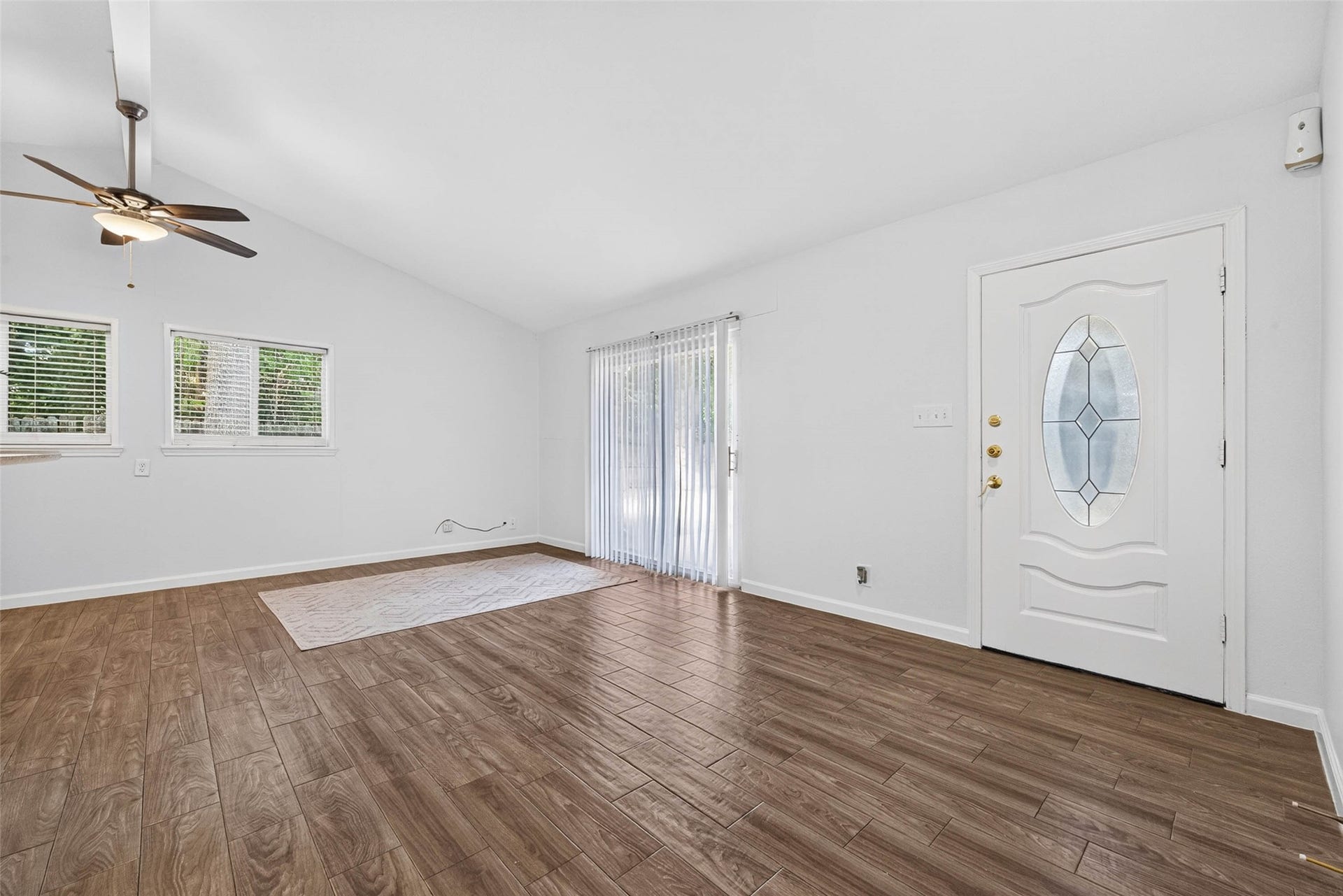 6518 Birdwood Road, Houston, TX 77074 6518 Birdwood Road, Houston, TX 77074