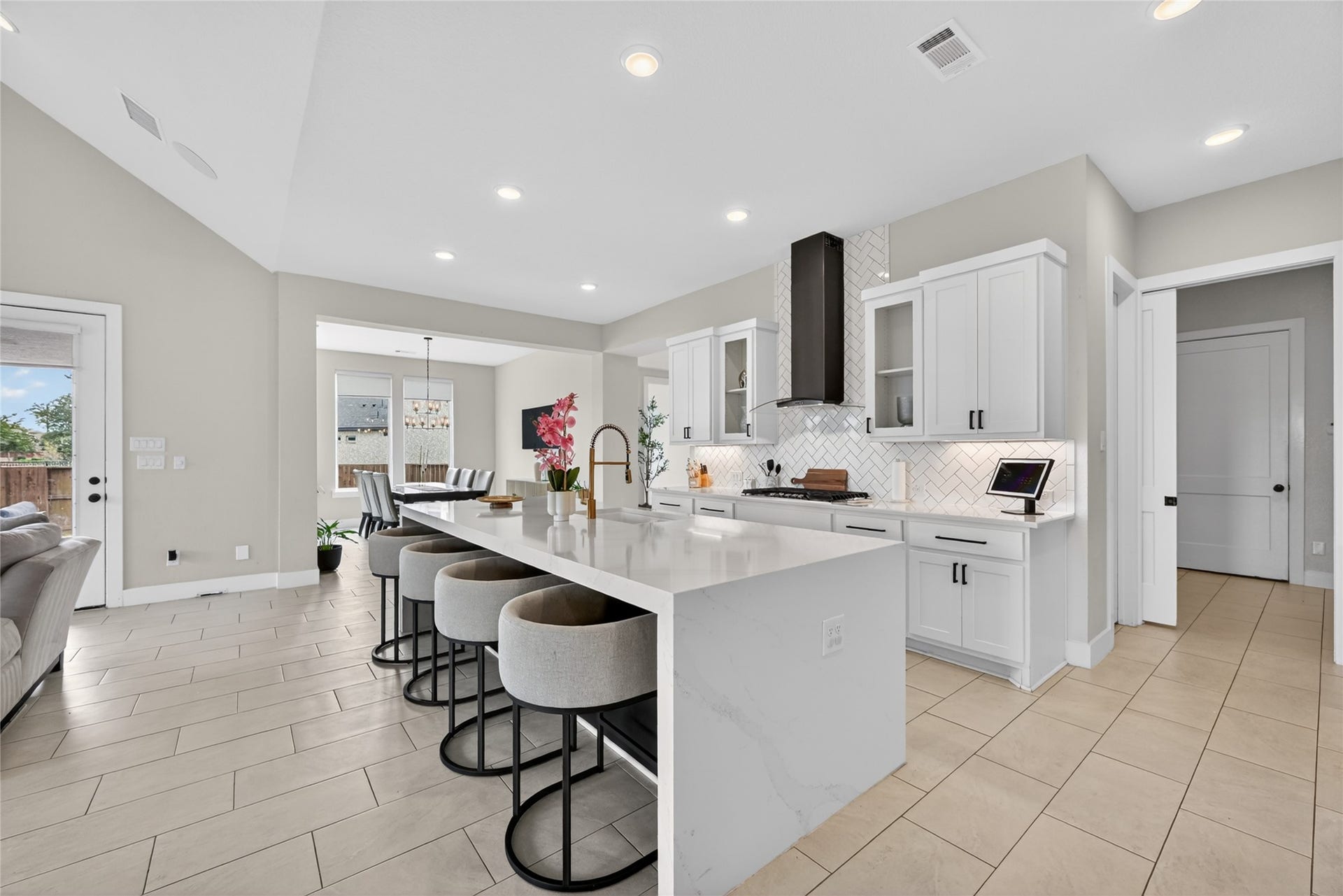 9827 Wright Drive, Manvel, TX 77578 9827 Wright Drive, Manvel, TX 77578