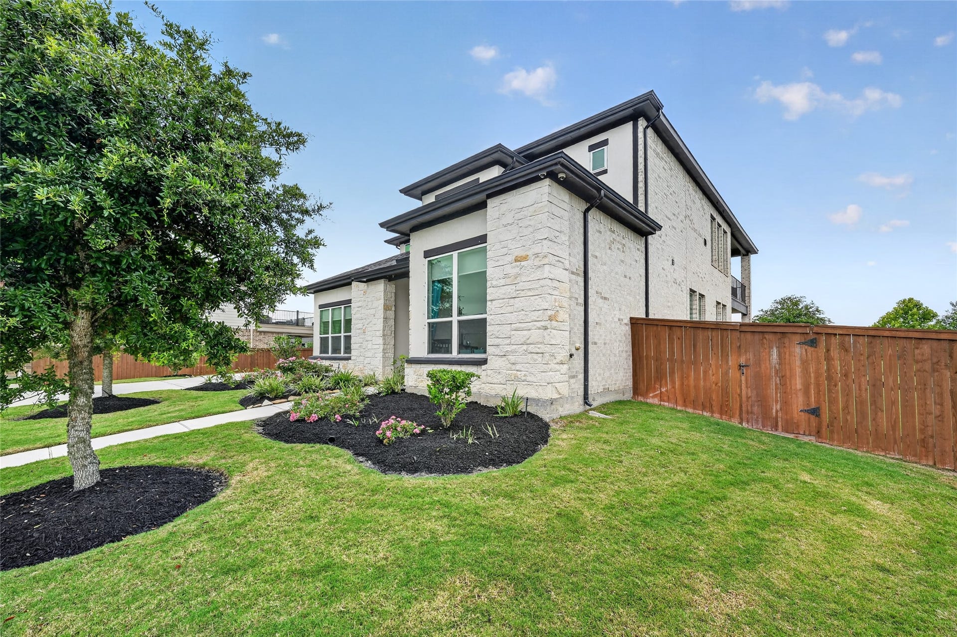 9827 Wright Drive, Manvel, TX 77578 9827 Wright Drive, Manvel, TX 77578