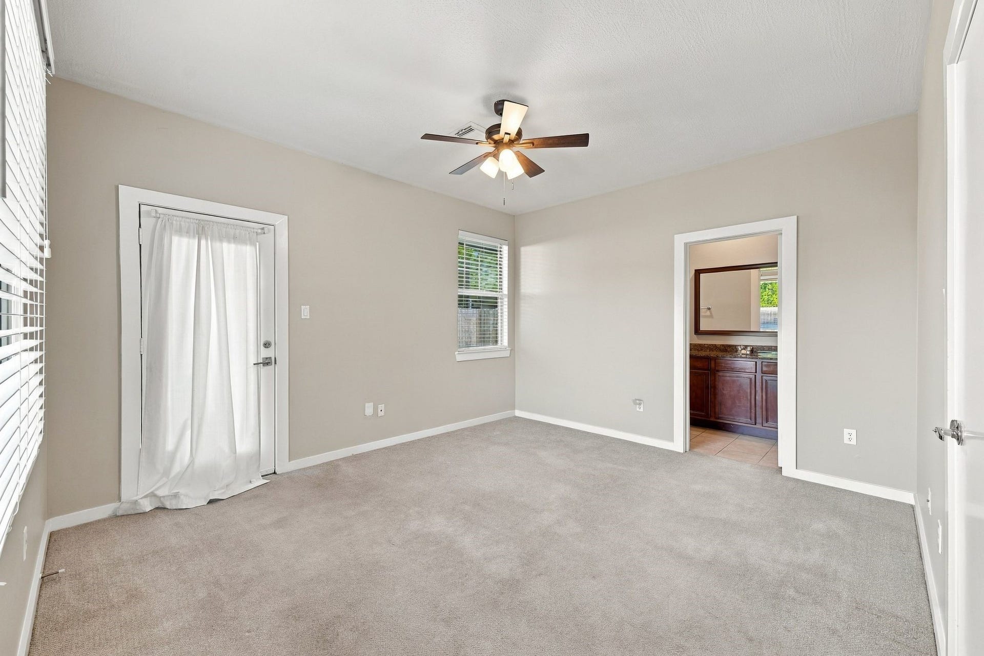 1132 Patterson Street, Houston, TX 77007