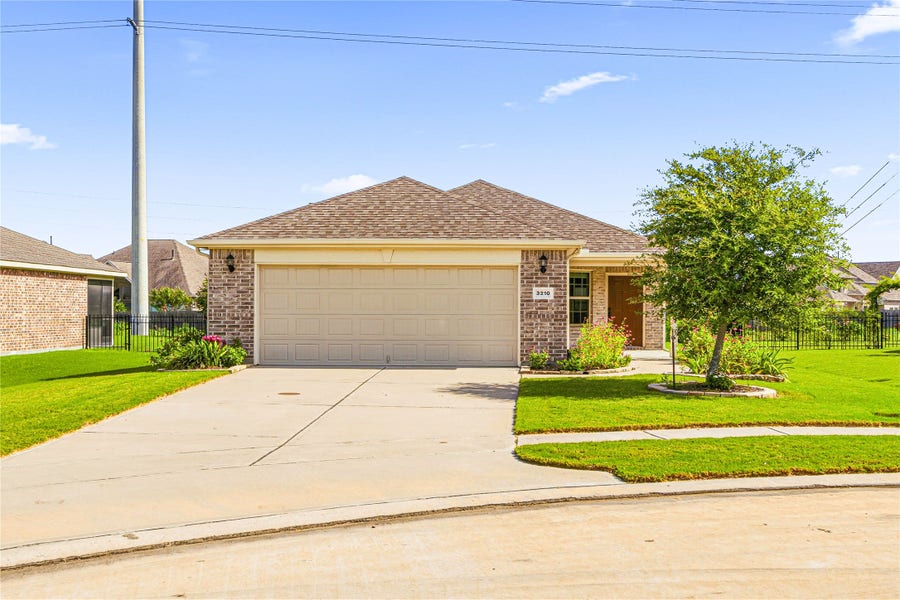 Property photo for 3210 Golden Eagle Way, Richmond, TX