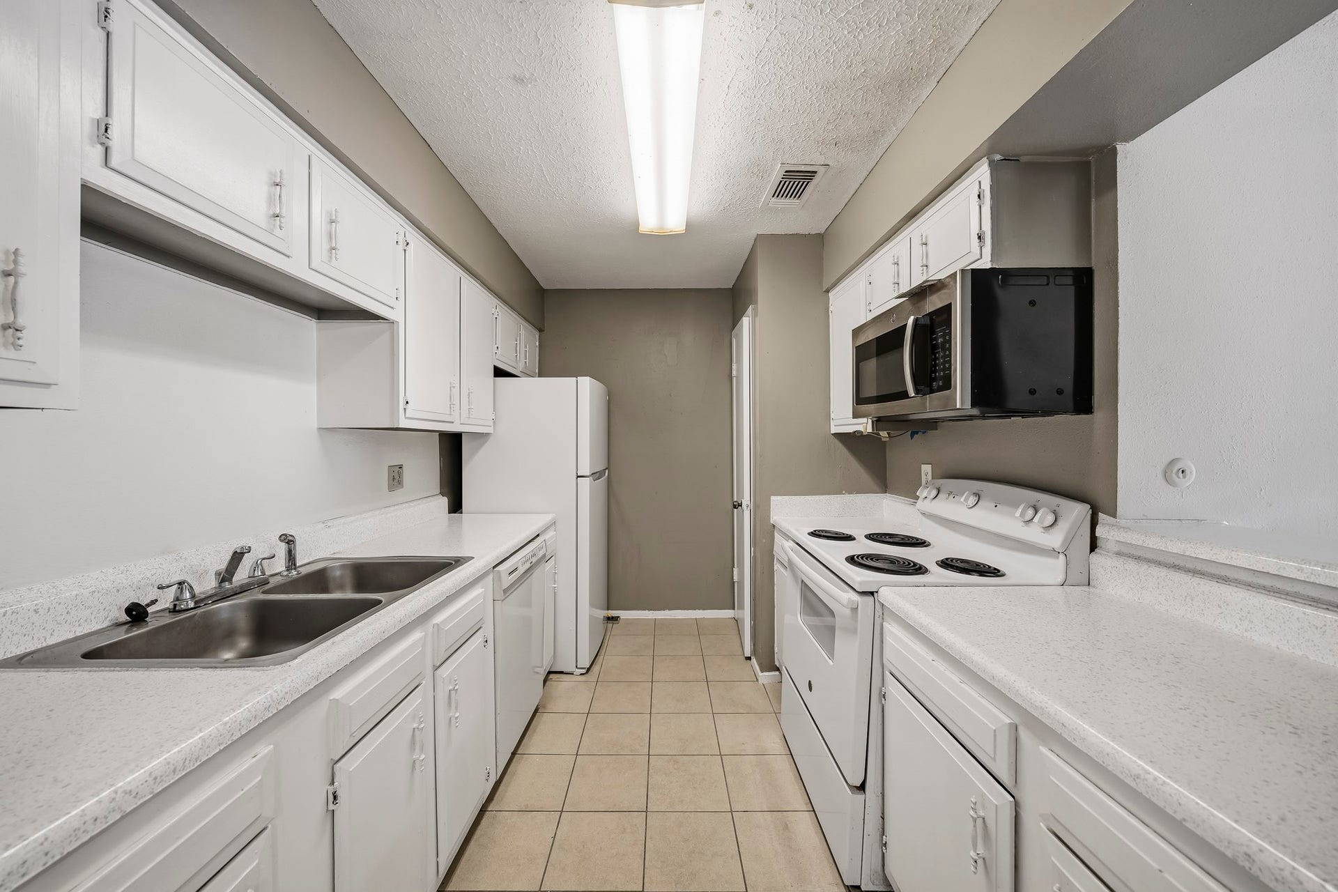 10555 Turtlewood Court, #303, Houston, TX 77072 10555 Turtlewood Court, #303, Houston, TX 77072