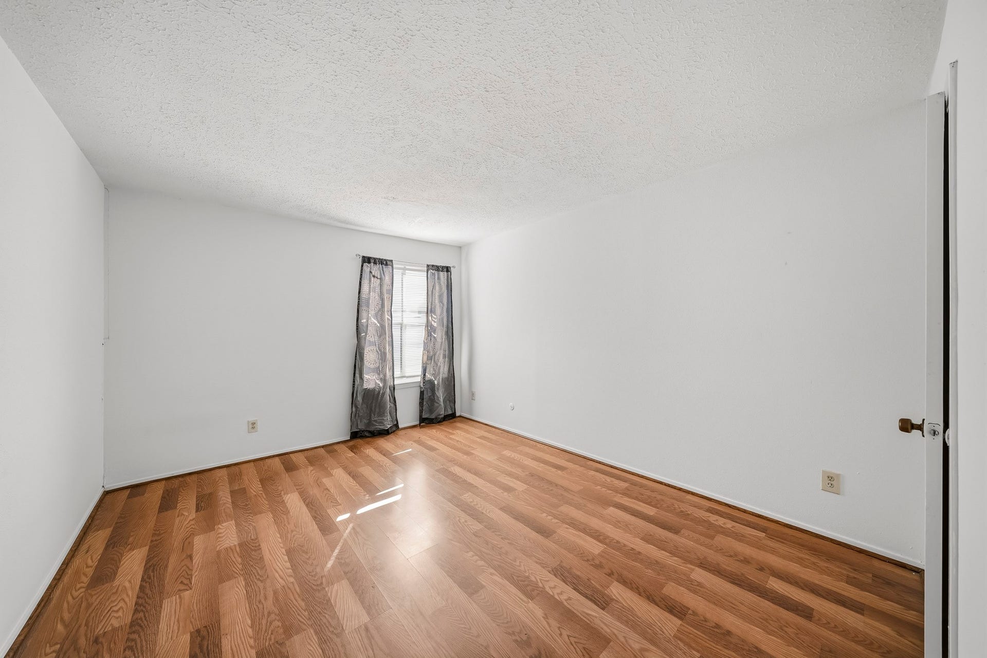 10555 Turtlewood Court, #303, Houston, TX 77072 10555 Turtlewood Court, #303, Houston, TX 77072