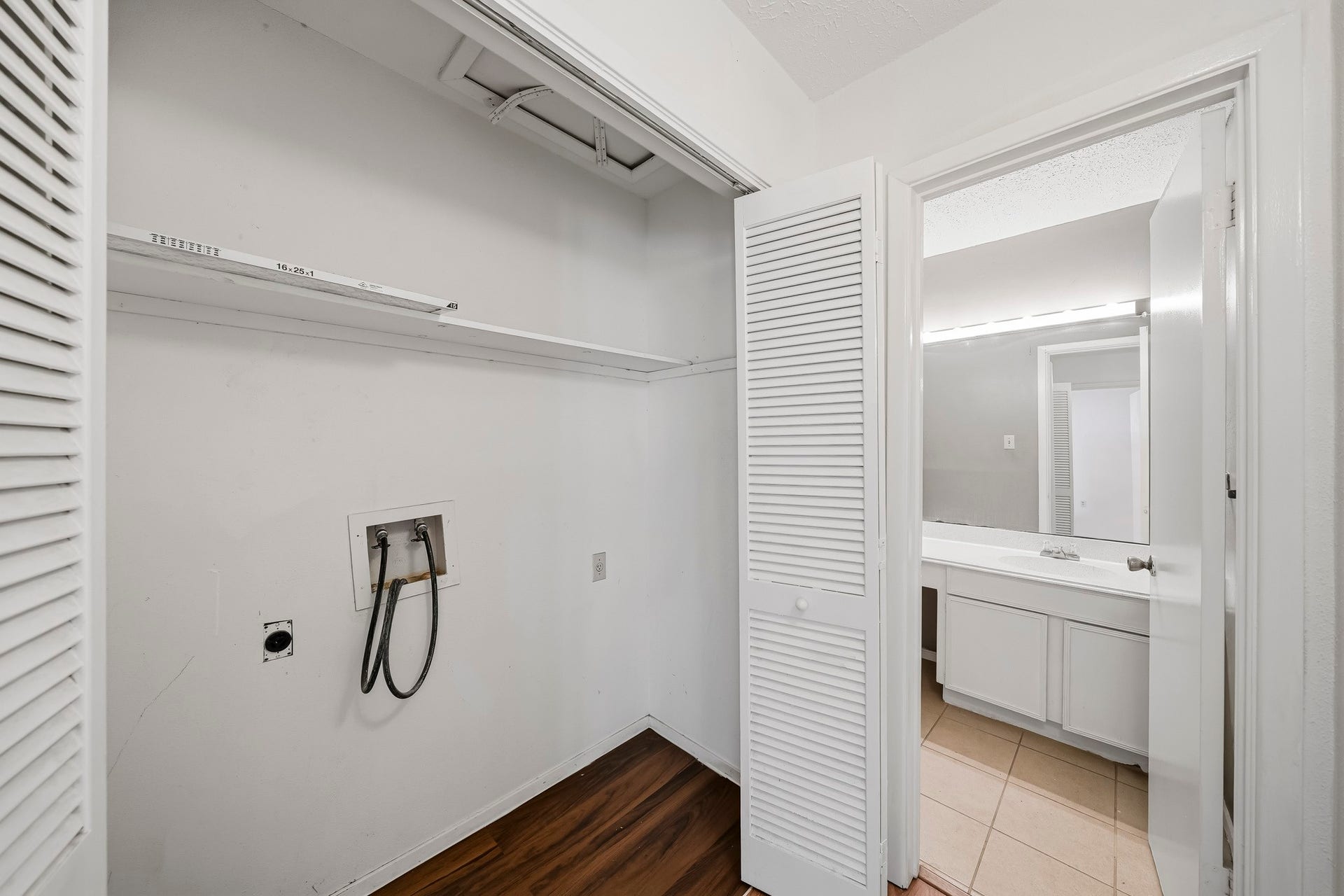 10555 Turtlewood Court, #303, Houston, TX 77072 10555 Turtlewood Court, #303, Houston, TX 77072
