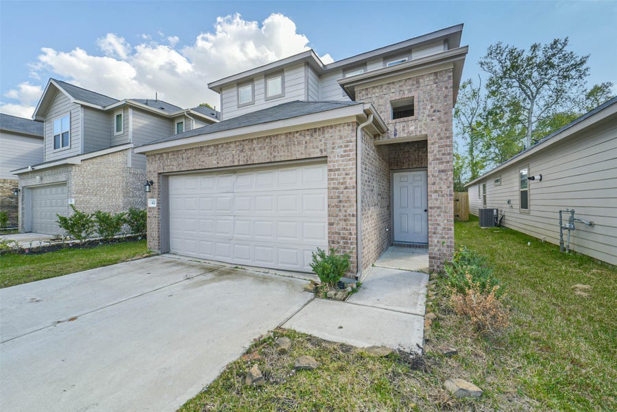 Property photo for 412 Emerald Thicket Lane, Houston, TX