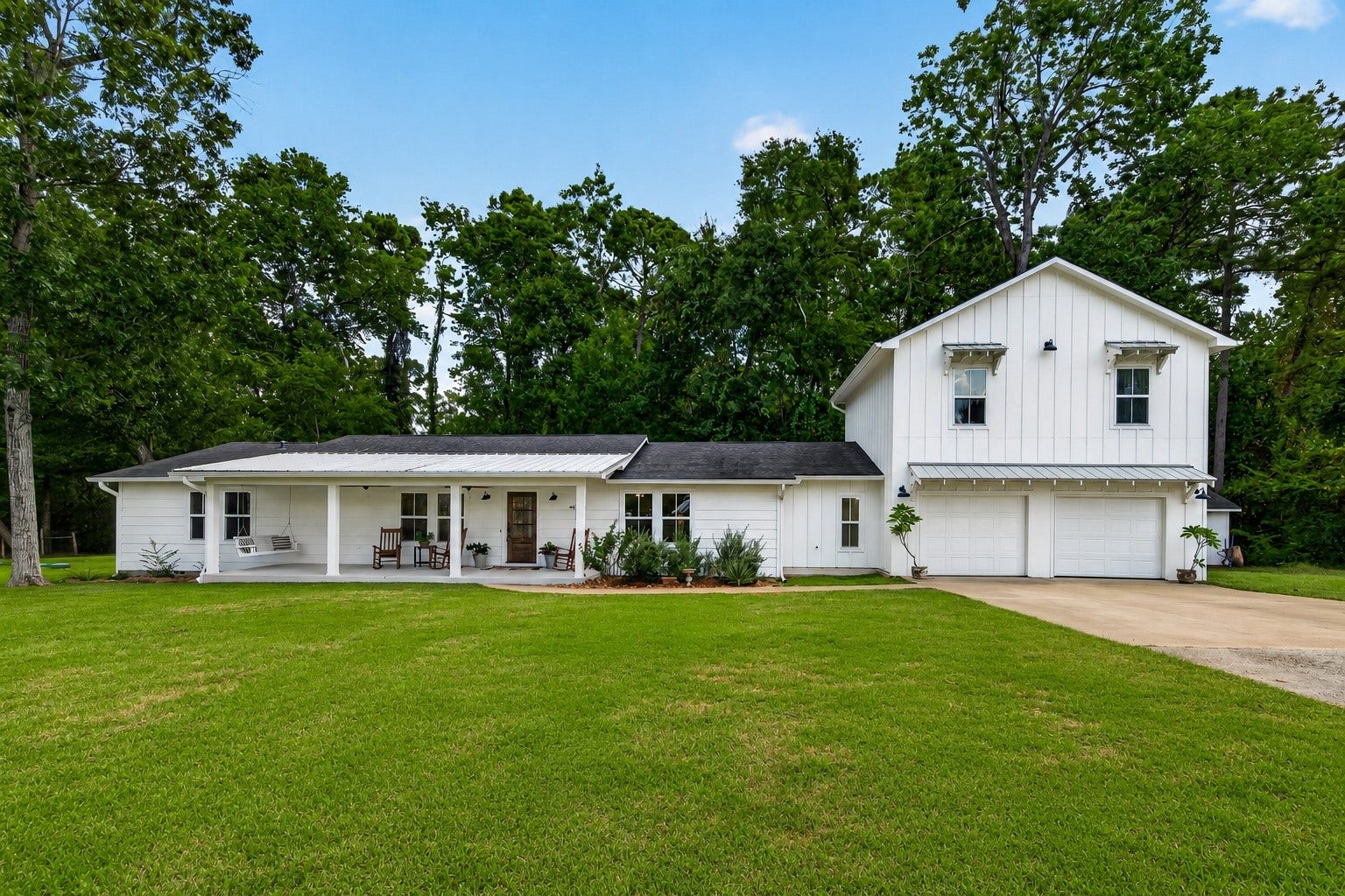 11580 Forest Trails Drive, Willis, TX 77318 Front, grass enchnaced