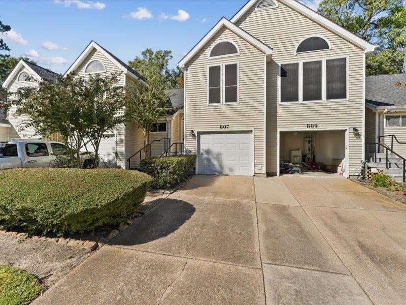 Property photo for 3317 Golden Trails Drive, #807, Houston, TX