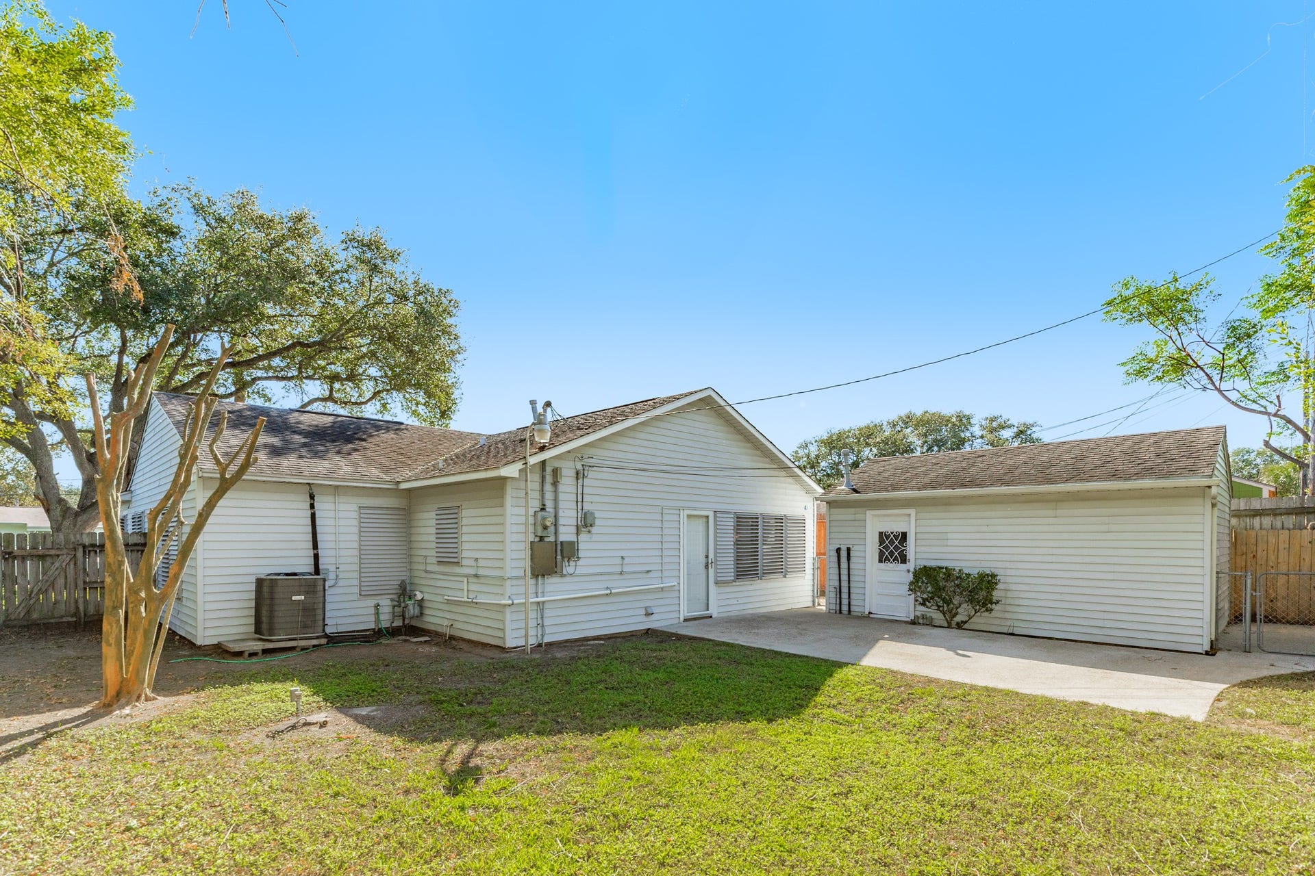 114 Tarpon Avenue, Galveston, TX 77550 114 Tarpon Avenue, Galveston, TX 77550