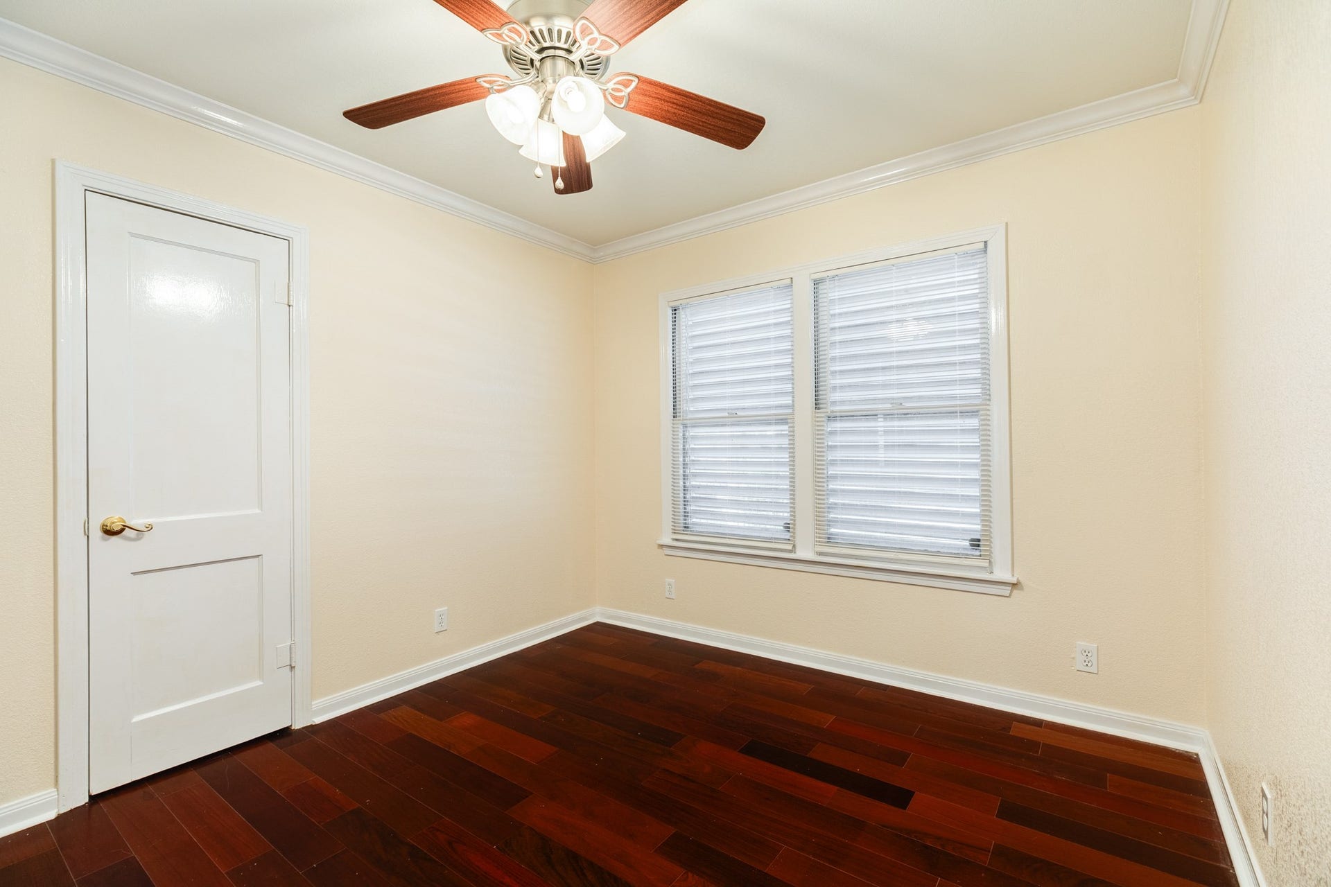 114 Tarpon Avenue, Galveston, TX 77550 114 Tarpon Avenue, Galveston, TX 77550