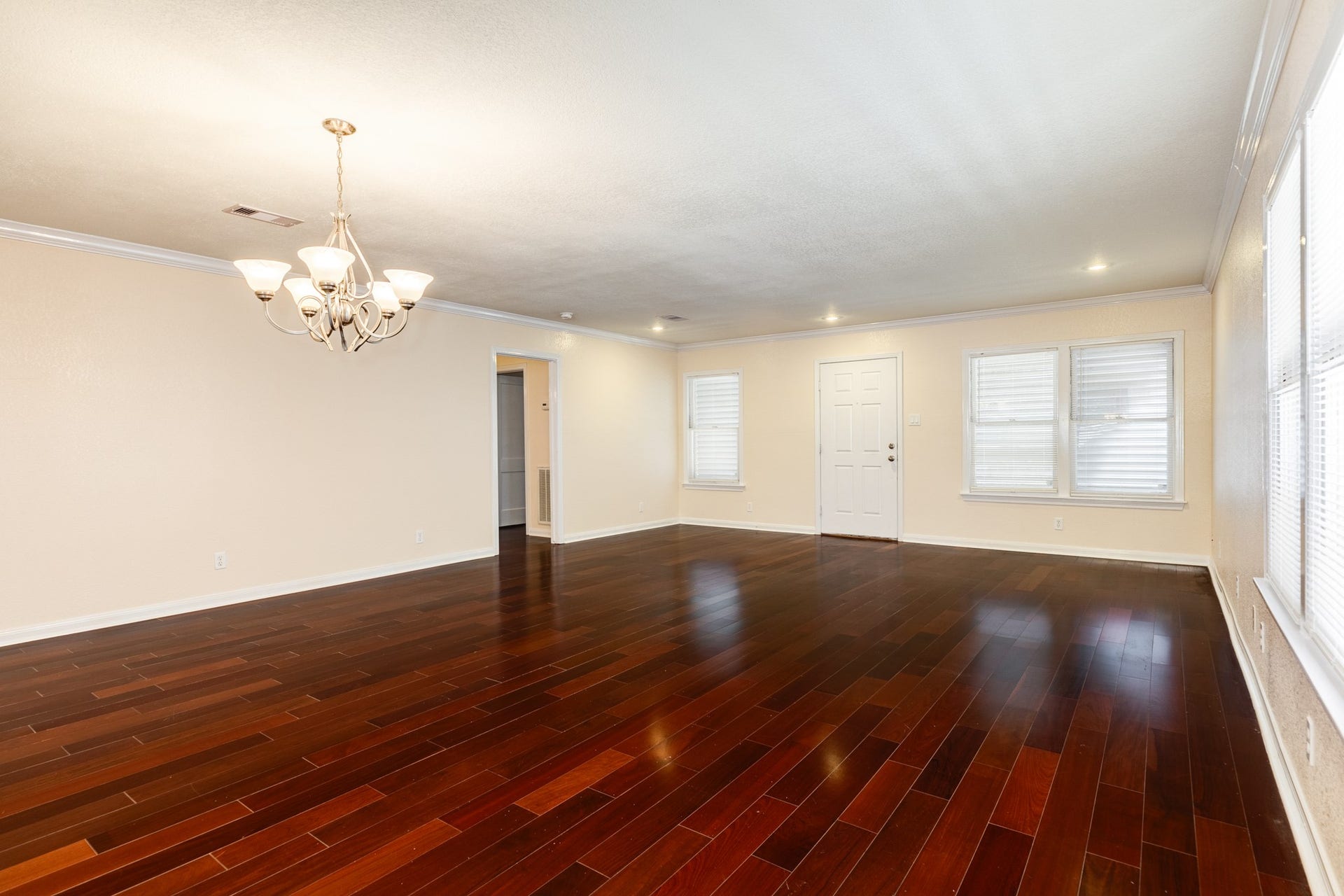 114 Tarpon Avenue, Galveston, TX 77550 114 Tarpon Avenue, Galveston, TX 77550
