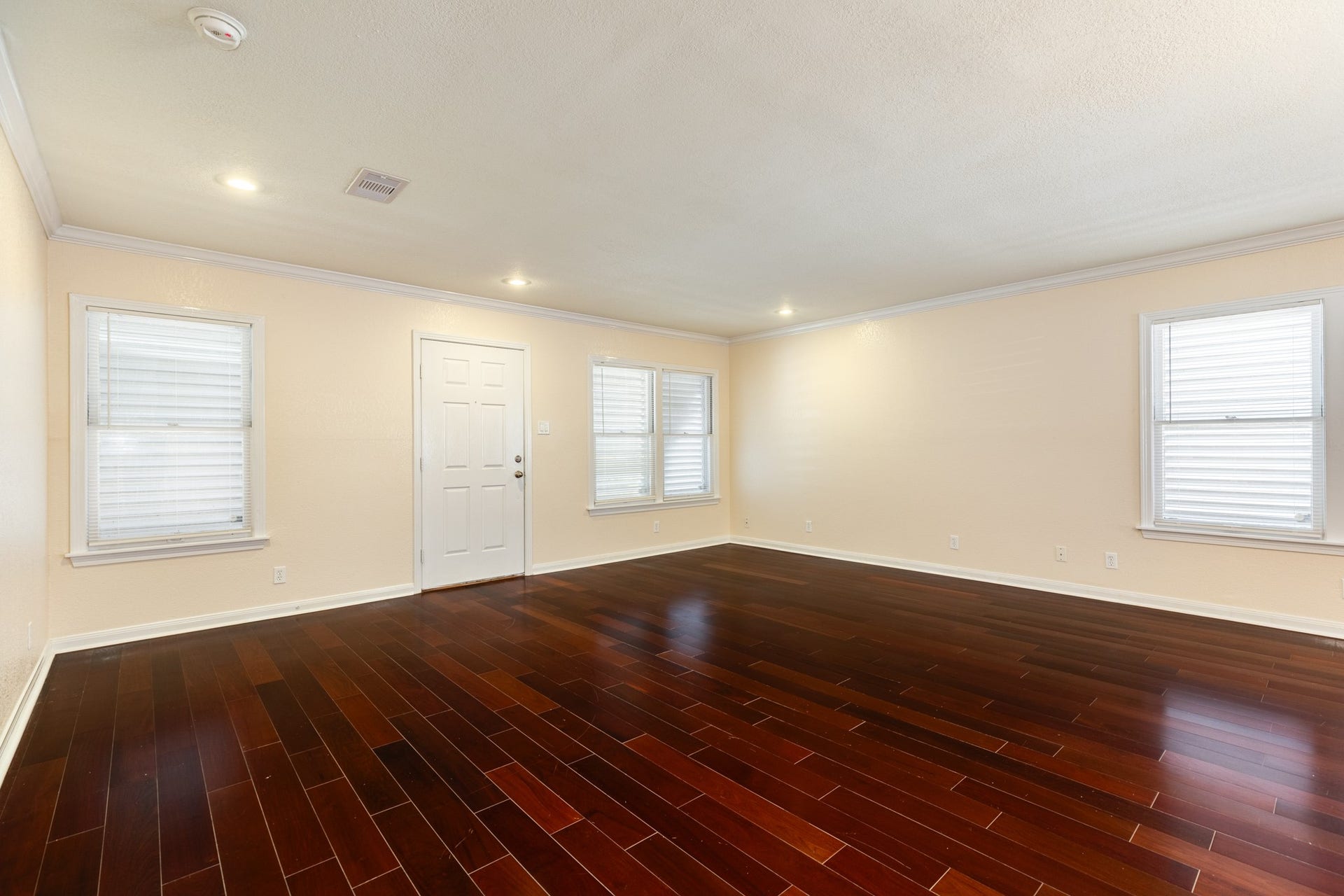 114 Tarpon Avenue, Galveston, TX 77550 114 Tarpon Avenue, Galveston, TX 77550