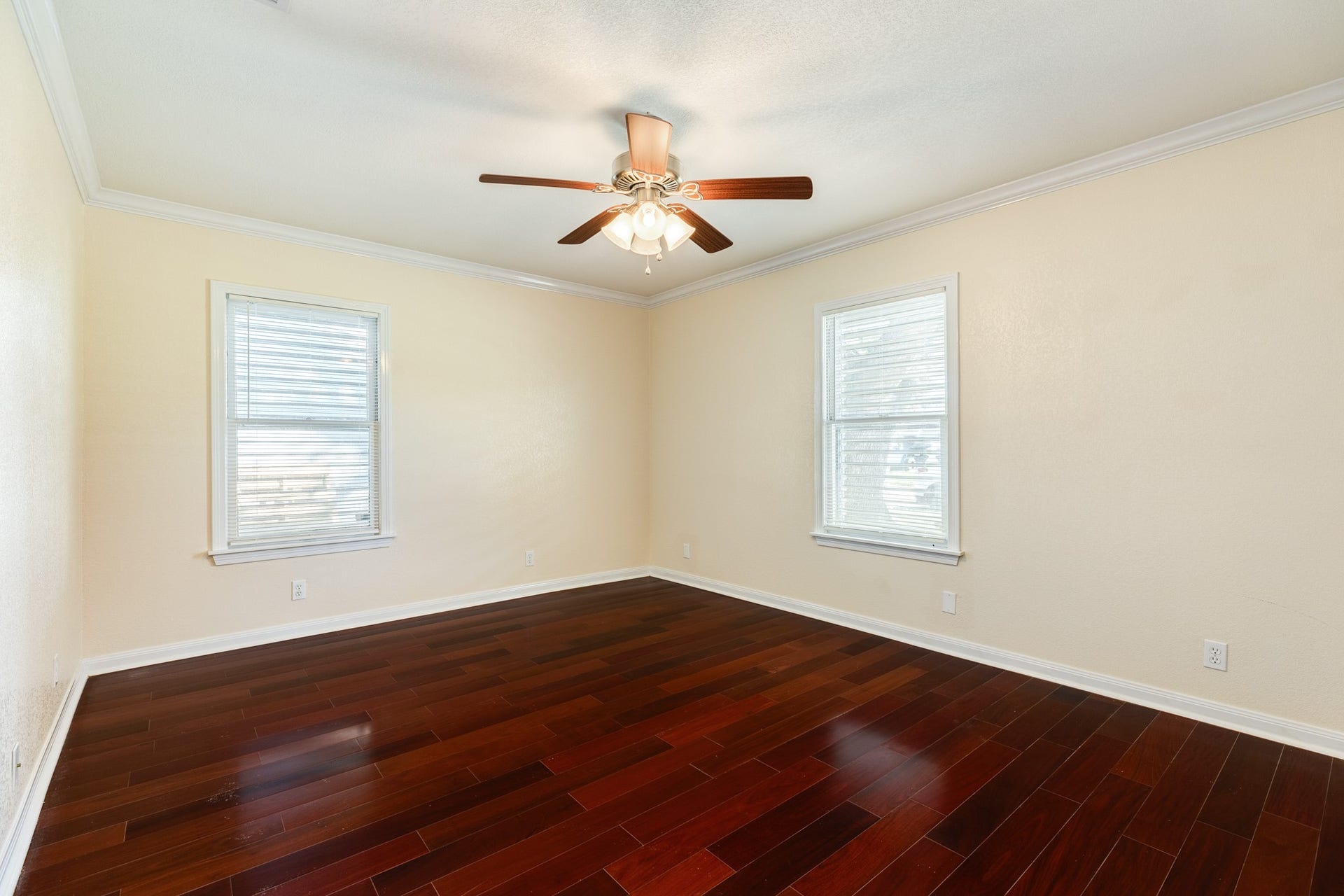 114 Tarpon Avenue, Galveston, TX 77550 114 Tarpon Avenue, Galveston, TX 77550