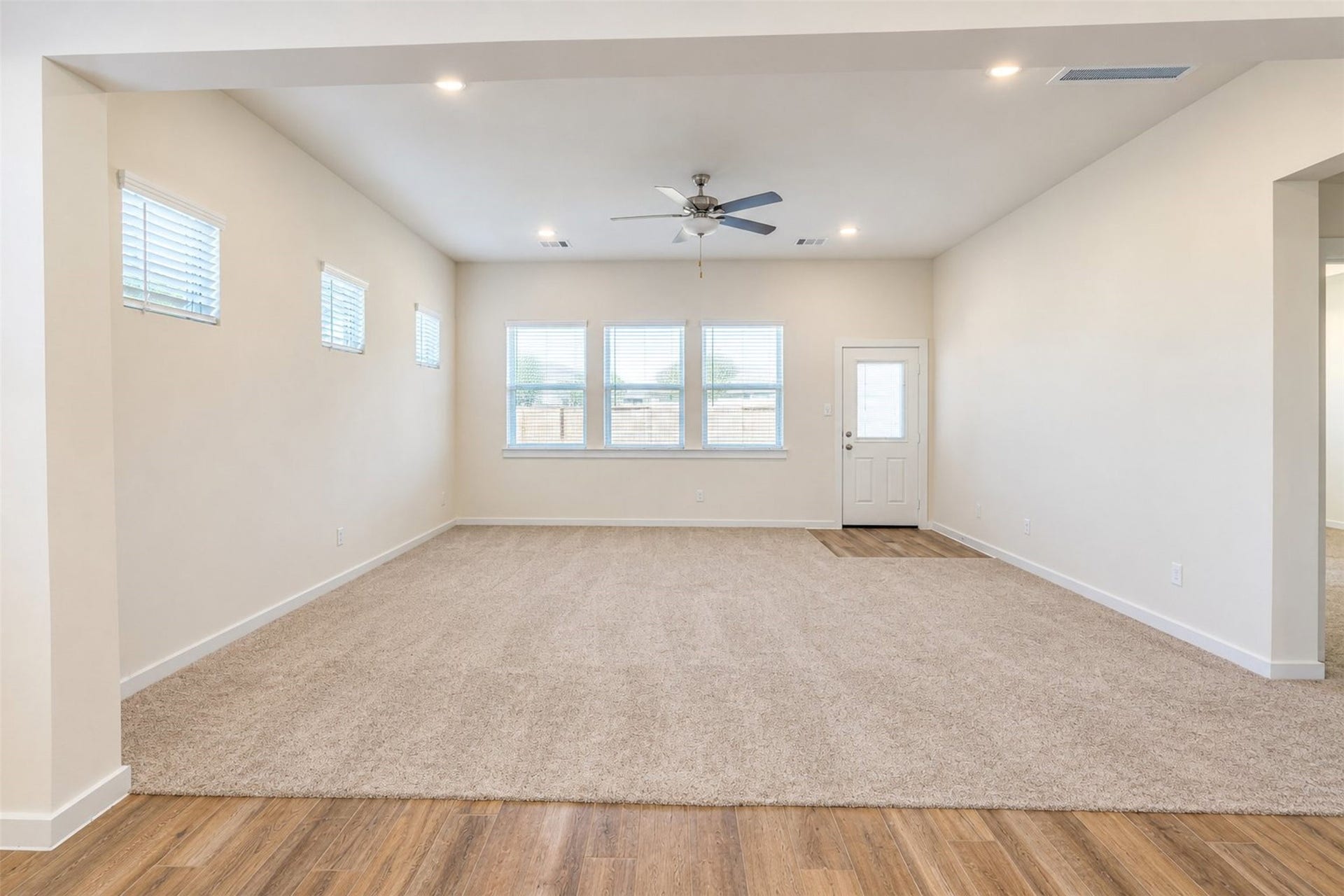 8326 Amethyst Valley Lane, Angleton, TX 77515 8326 Amethyst Valley Lane, Angleton, TX 77515