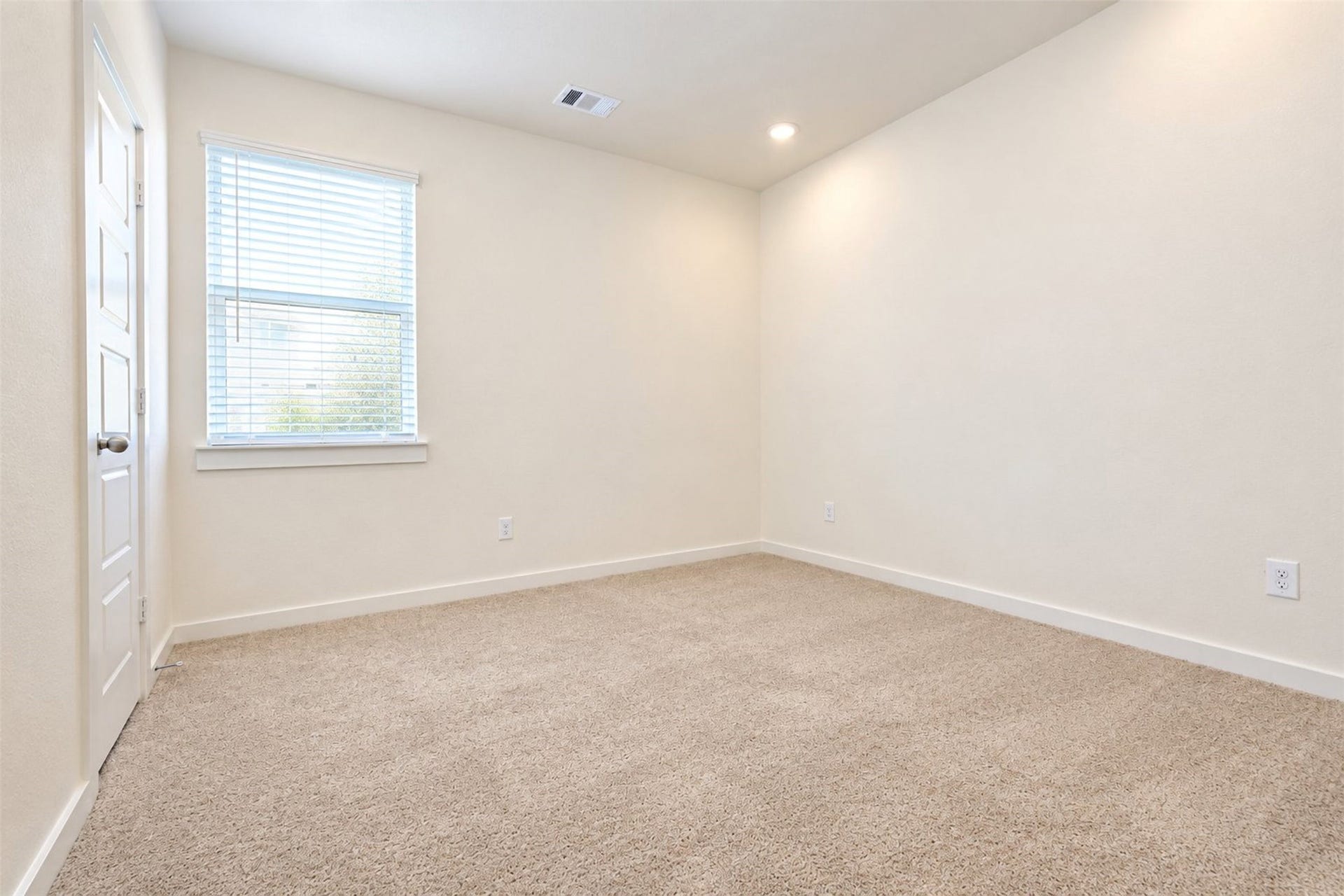 8326 Amethyst Valley Lane, Angleton, TX 77515 8326 Amethyst Valley Lane, Angleton, TX 77515