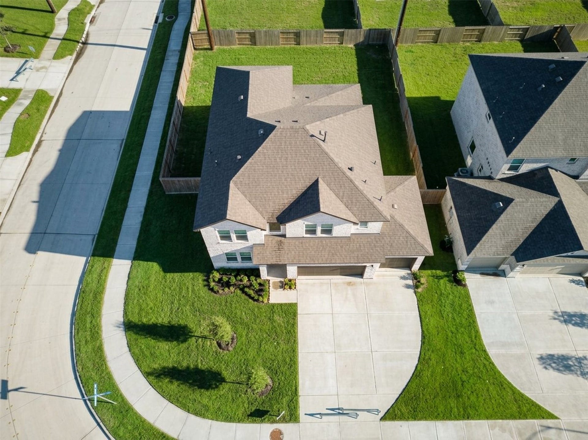 8326 Amethyst Valley Lane, Angleton, TX 77515 8326 Amethyst Valley Lane, Angleton, TX 77515