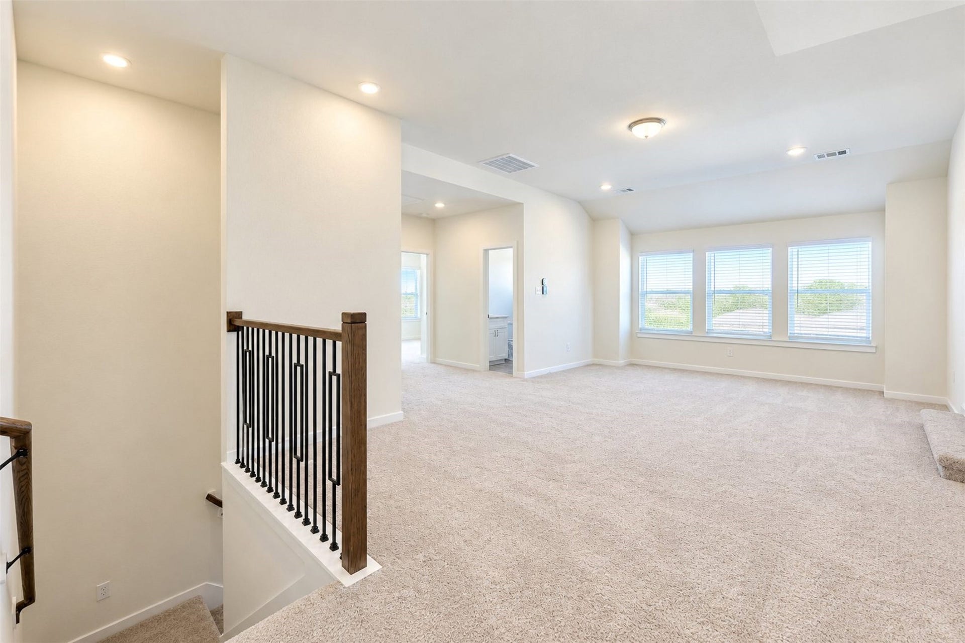 8326 Amethyst Valley Lane, Angleton, TX 77515 8326 Amethyst Valley Lane, Angleton, TX 77515