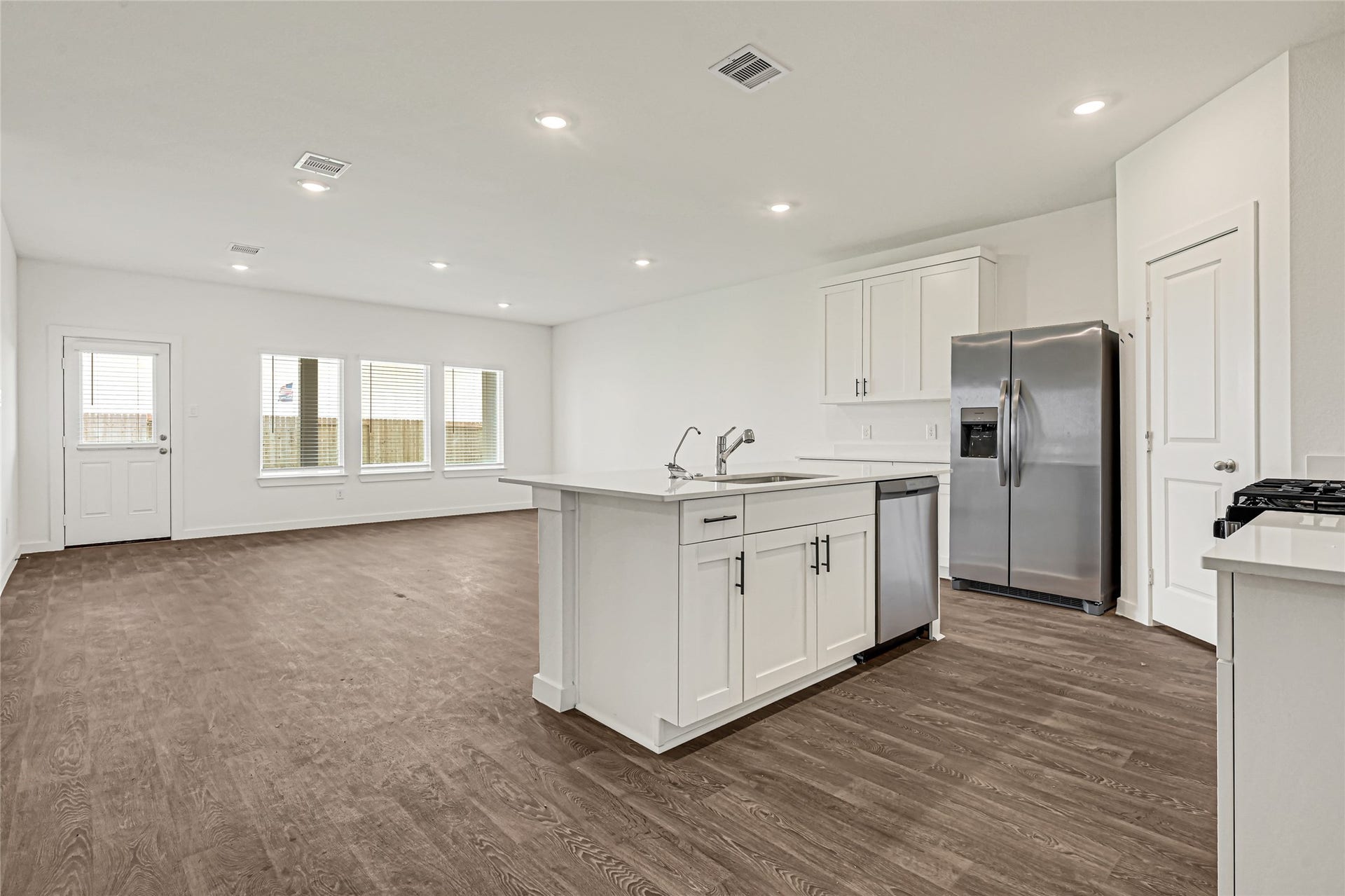 2631 Sunset Bluff Lane, Rosenberg, TX 77471 2631 Sunset Bluff Lane, Rosenberg, TX 77471