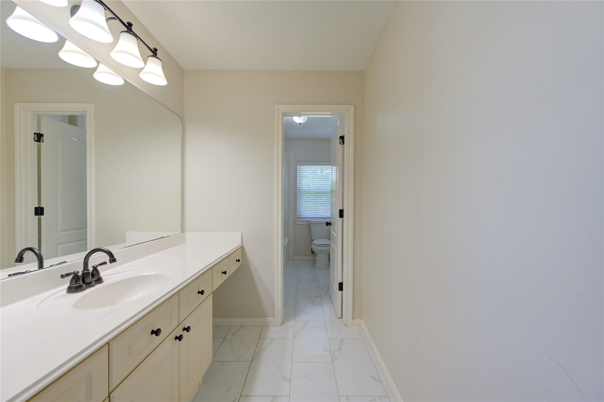 12806 Rock Falls Way, Houston, TX 77041 12806 Rock Falls Way, Houston, TX 77041