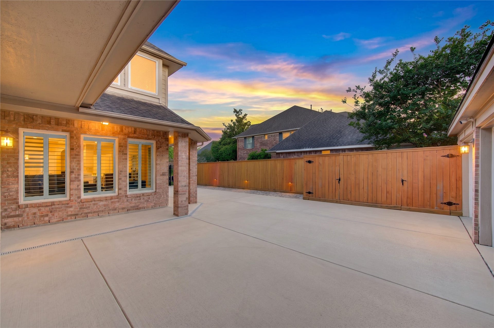 12806 Rock Falls Way, Houston, TX 77041 12806 Rock Falls Way, Houston, TX 77041