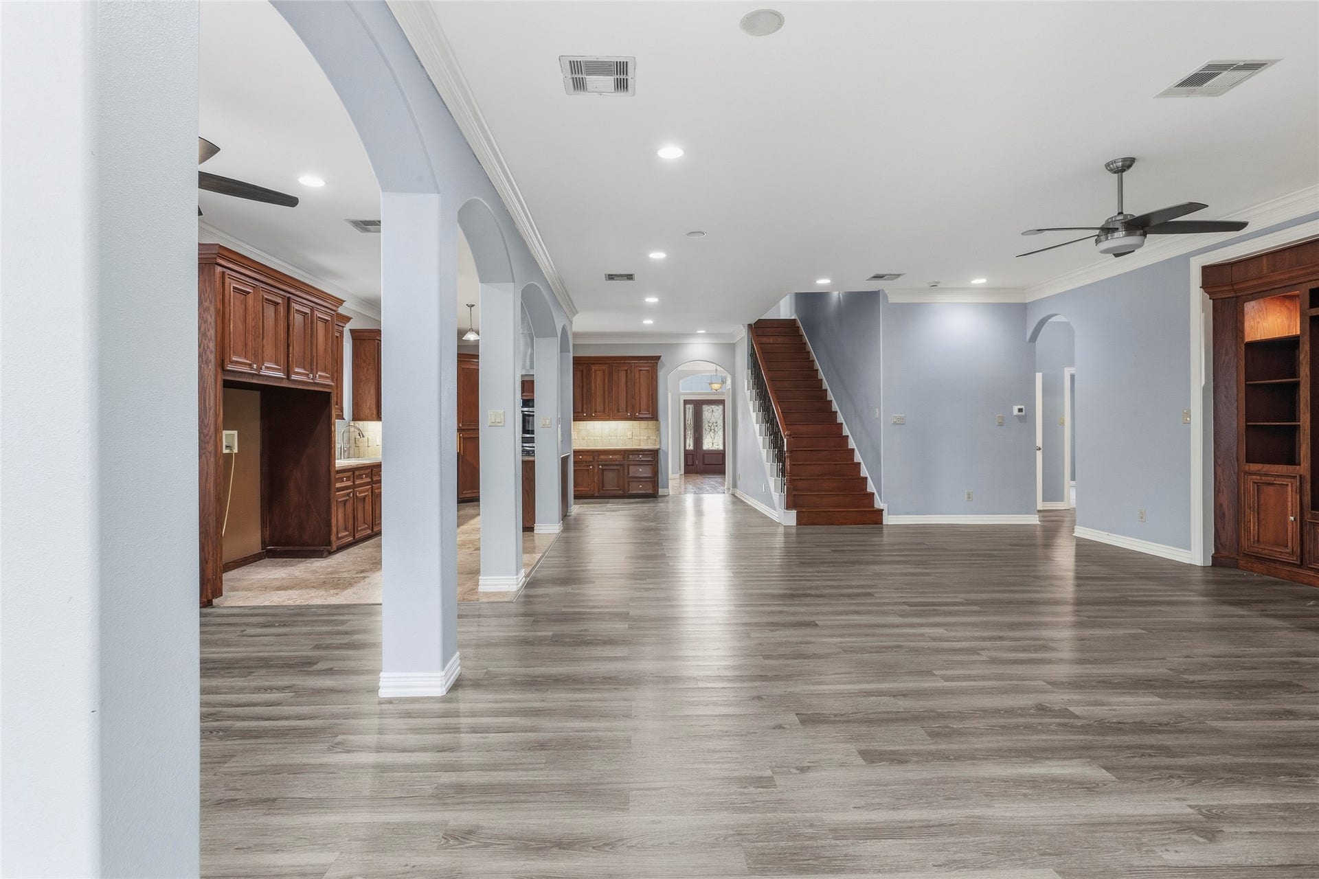 2535 Broadway Street, San Leon, TX 77539 2535 Broadway Street, San Leon, TX 77539