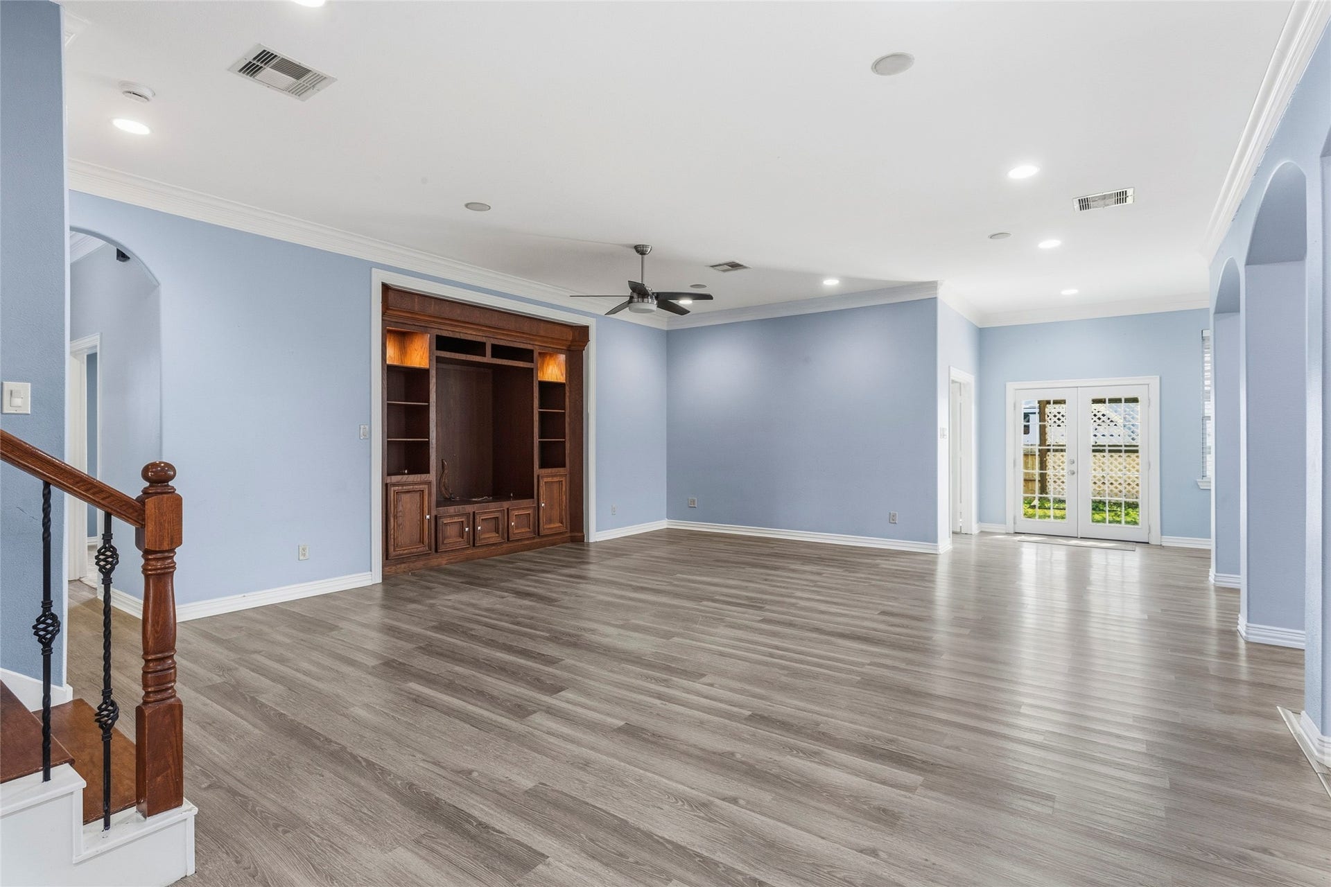 2535 Broadway Street, San Leon, TX 77539 2535 Broadway Street, San Leon, TX 77539