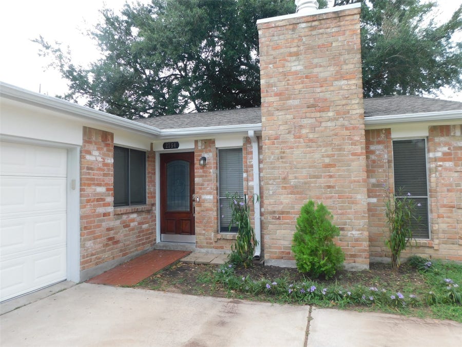 Property photo for 2754 Quarry Hill Road, Sugar Land, TX