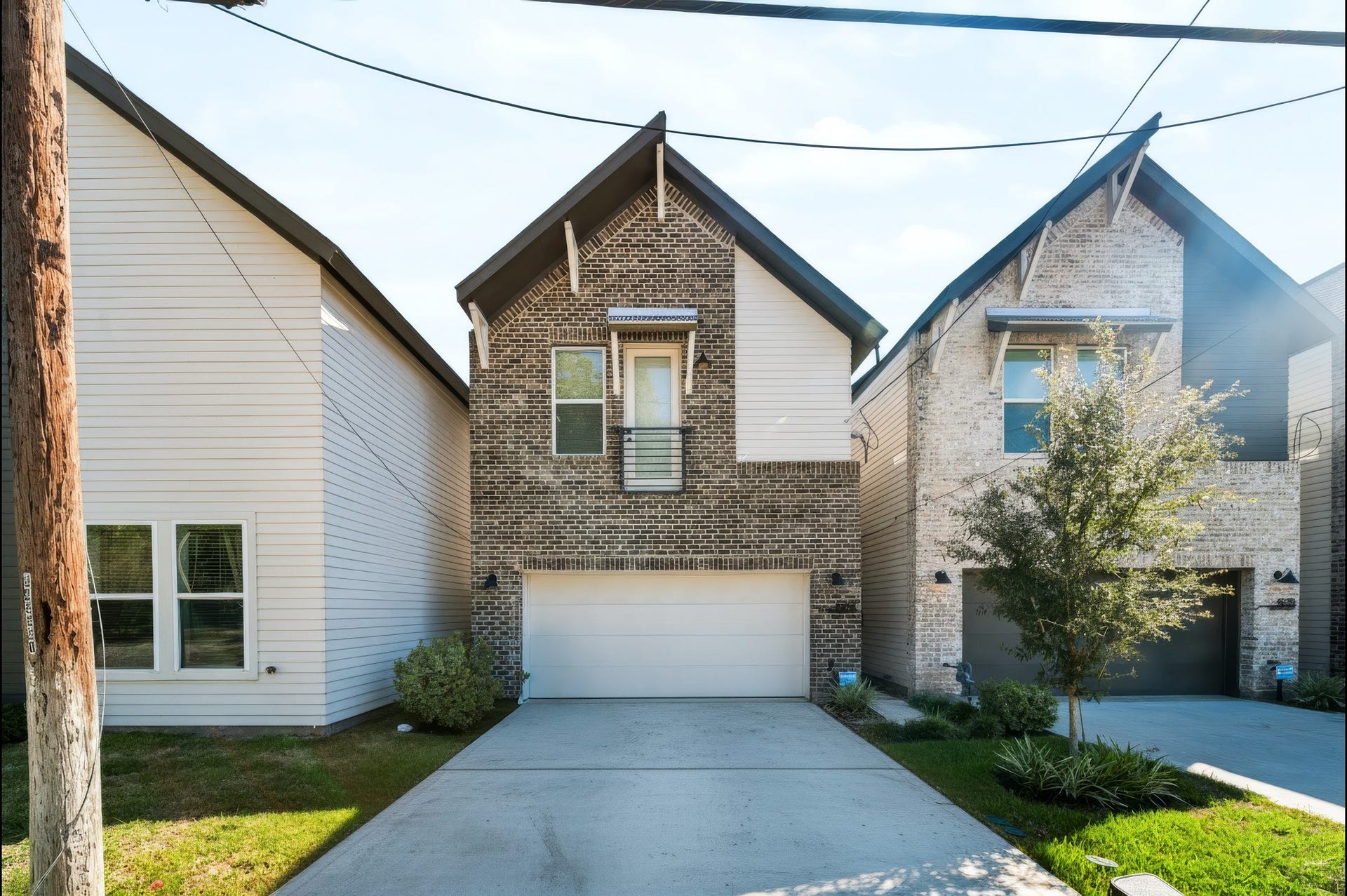 5632 Bertellis Lane, Houston, TX 77091