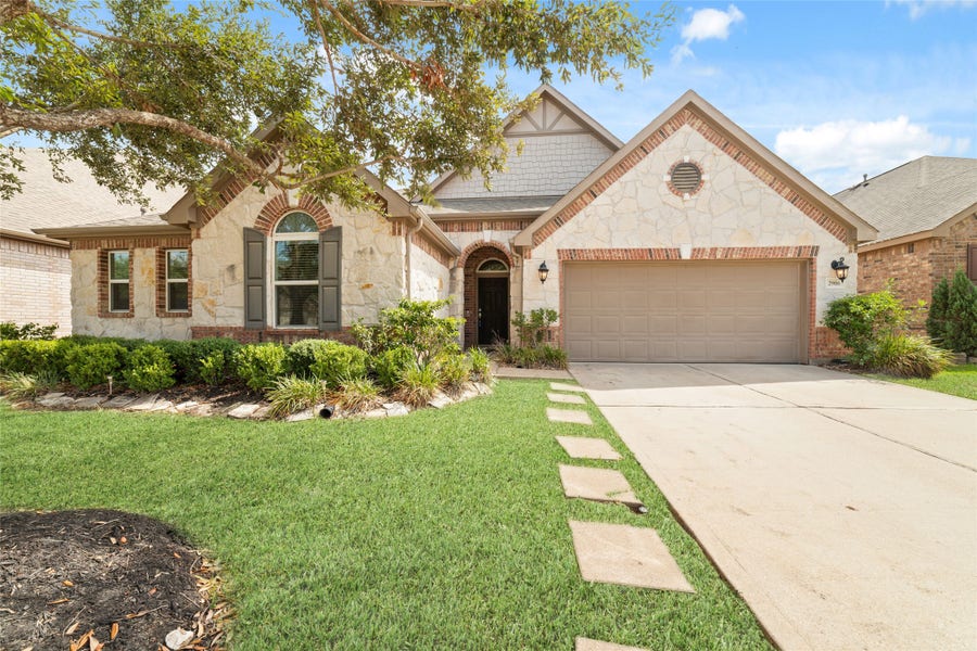 Property photo for 2906 Katy Town Lane, Katy, TX