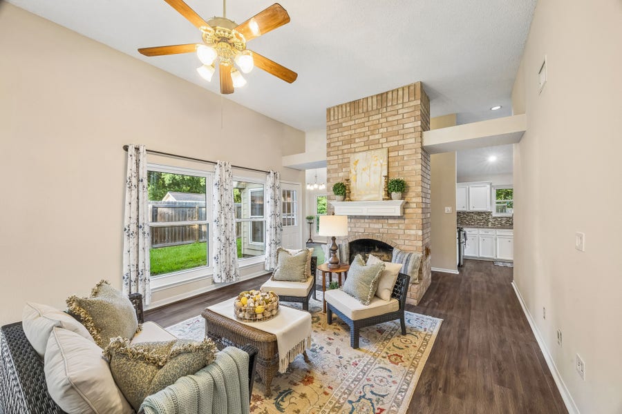 Property photo for 2711 Hazel Street, Pearland, TX