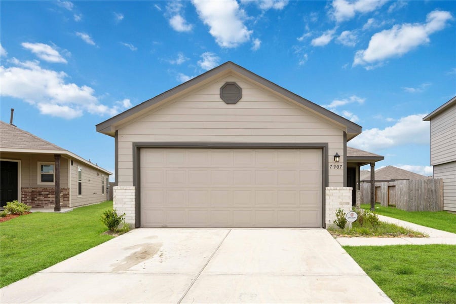 Property photo for 7907 Hollow Root Lane, Houston, TX